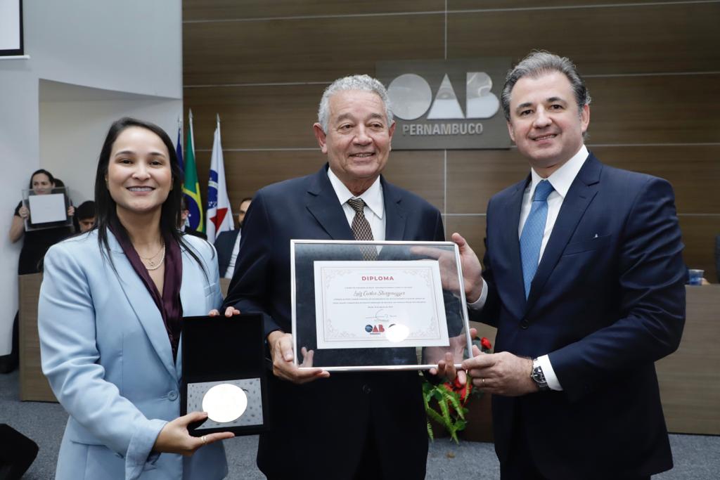 Entrega da Medalha Joaquim Amazonas
