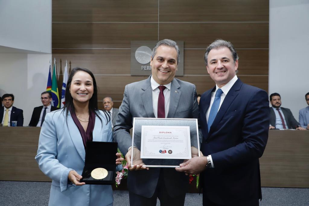 Entrega da Medalha Joaquim Amazonas