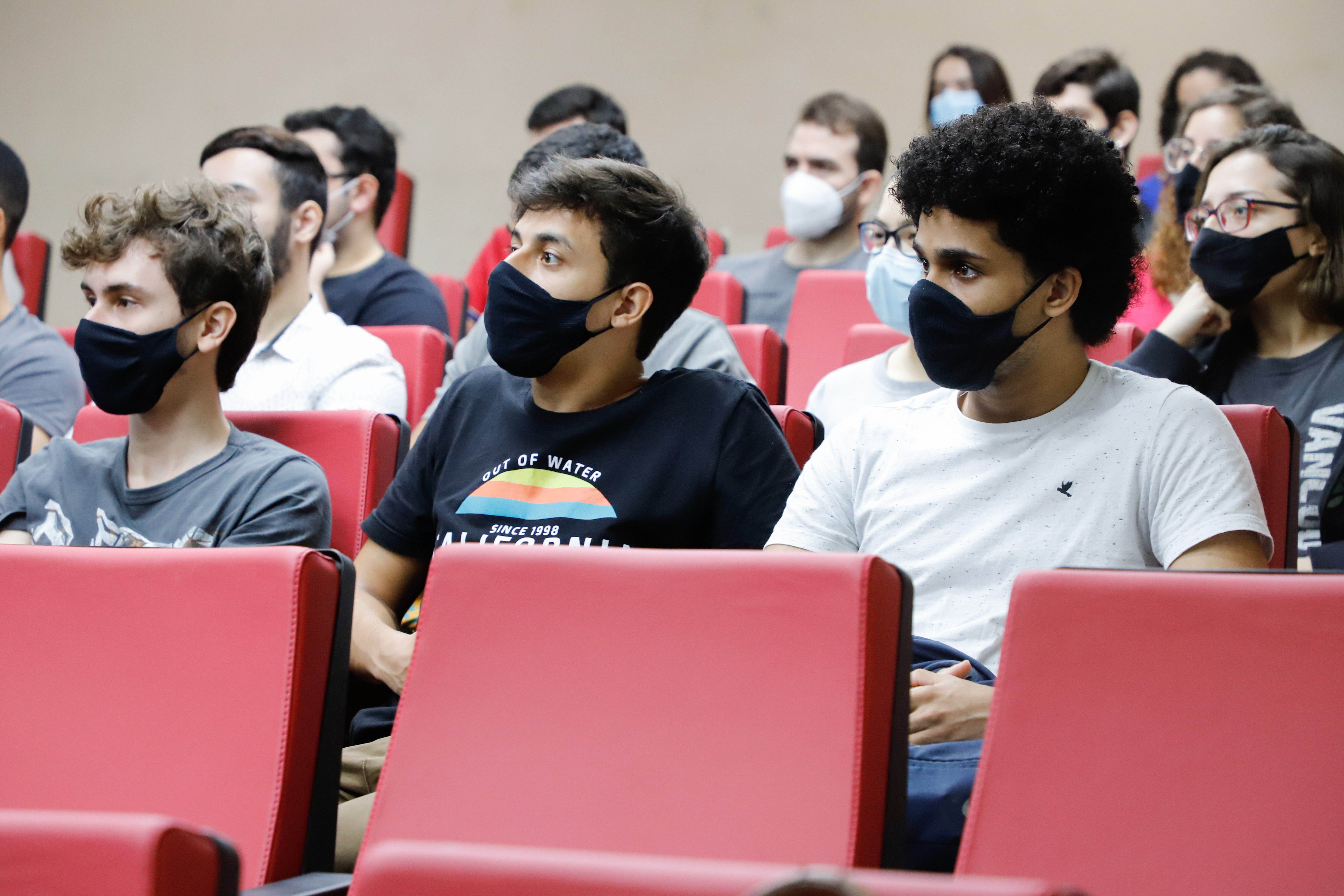 OAB-PE entrega selo OAB Recomenda na Universidade de Pernambuco