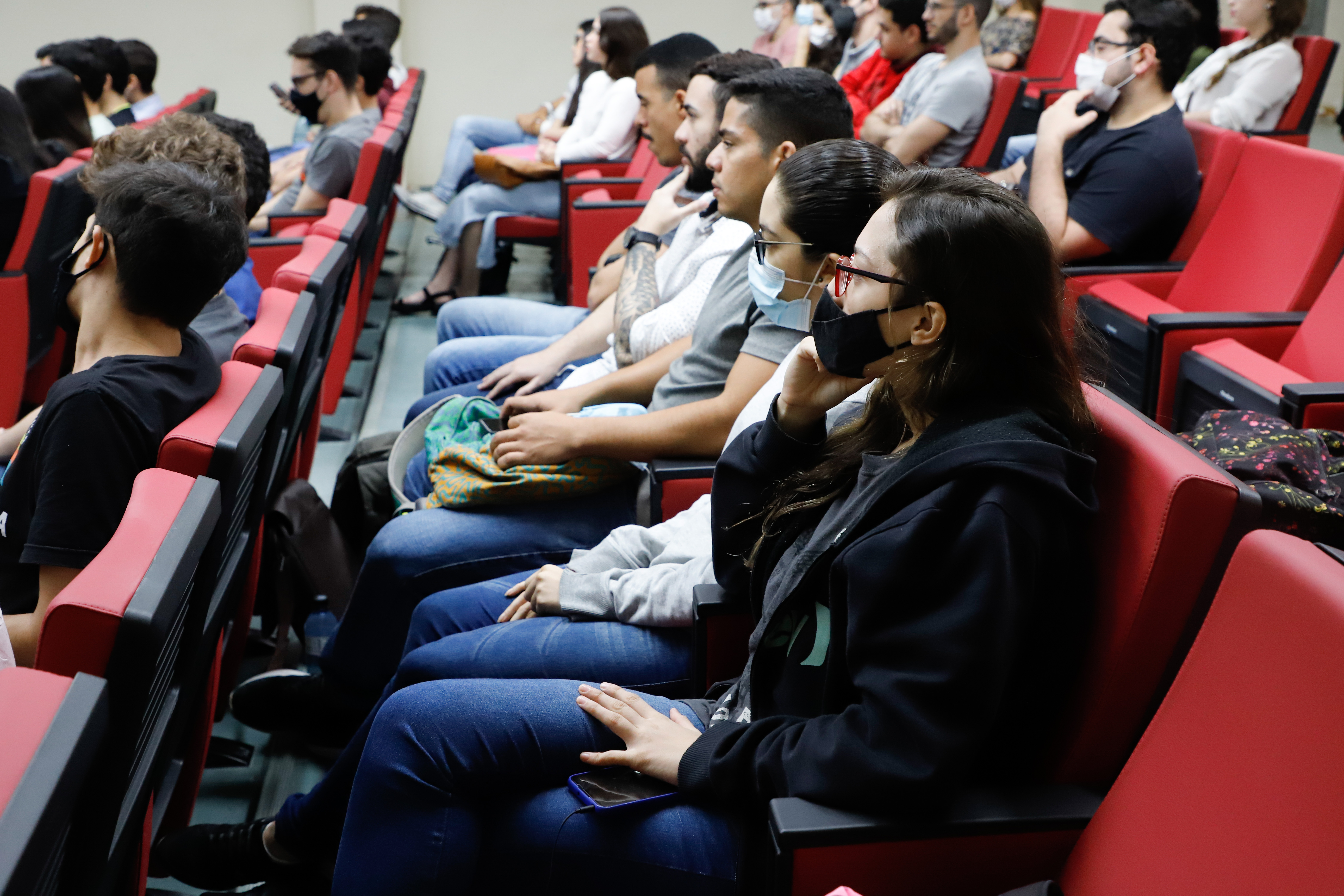 OAB-PE entrega selo OAB Recomenda na Universidade de Pernambuco