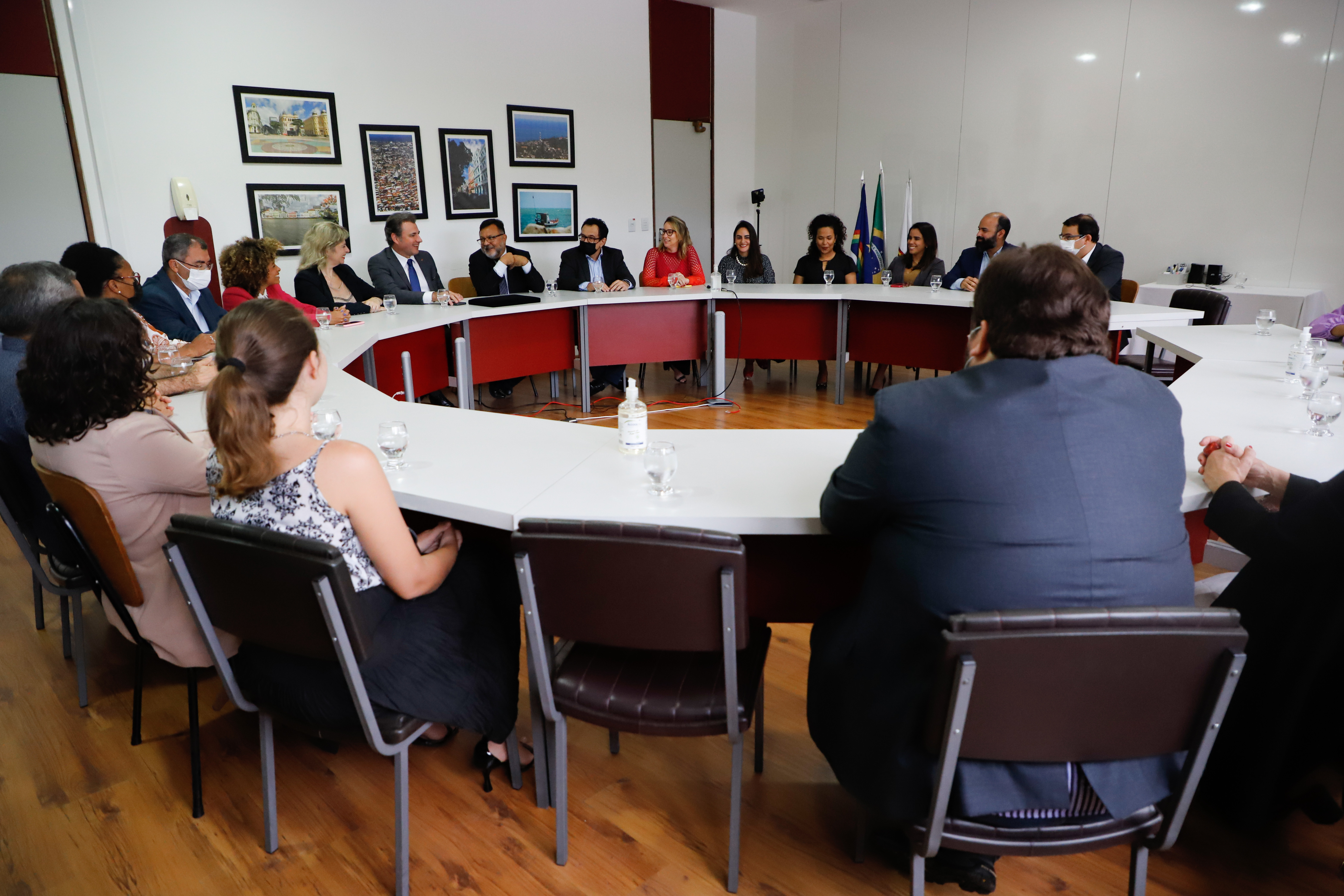OAB Pernambuco entrega Selo OAB Recomenda a Universidade Cat&oacute;lica de Pernambuco