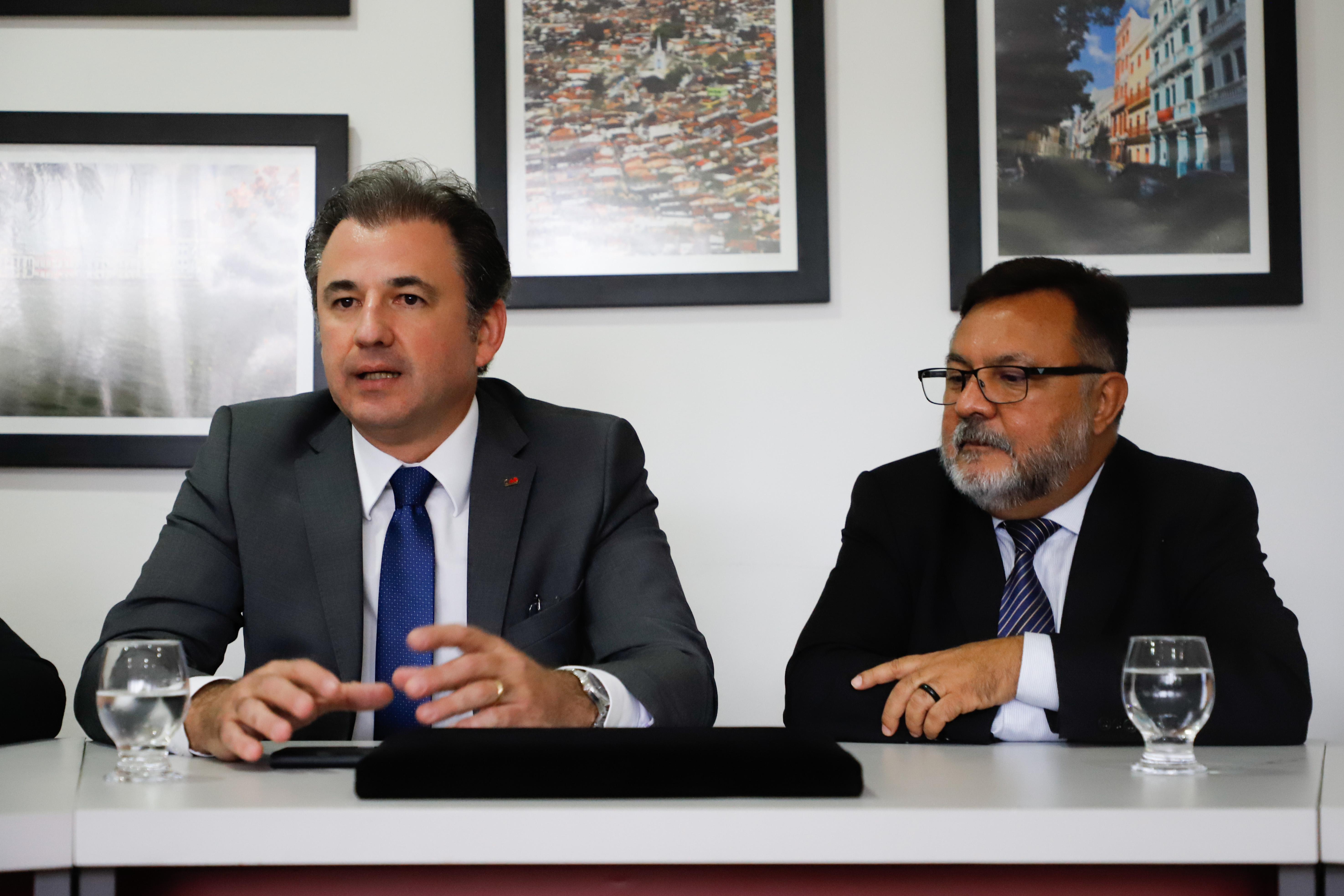 OAB Pernambuco entrega Selo OAB Recomenda a Universidade Cat&oacute;lica de Pernambuco