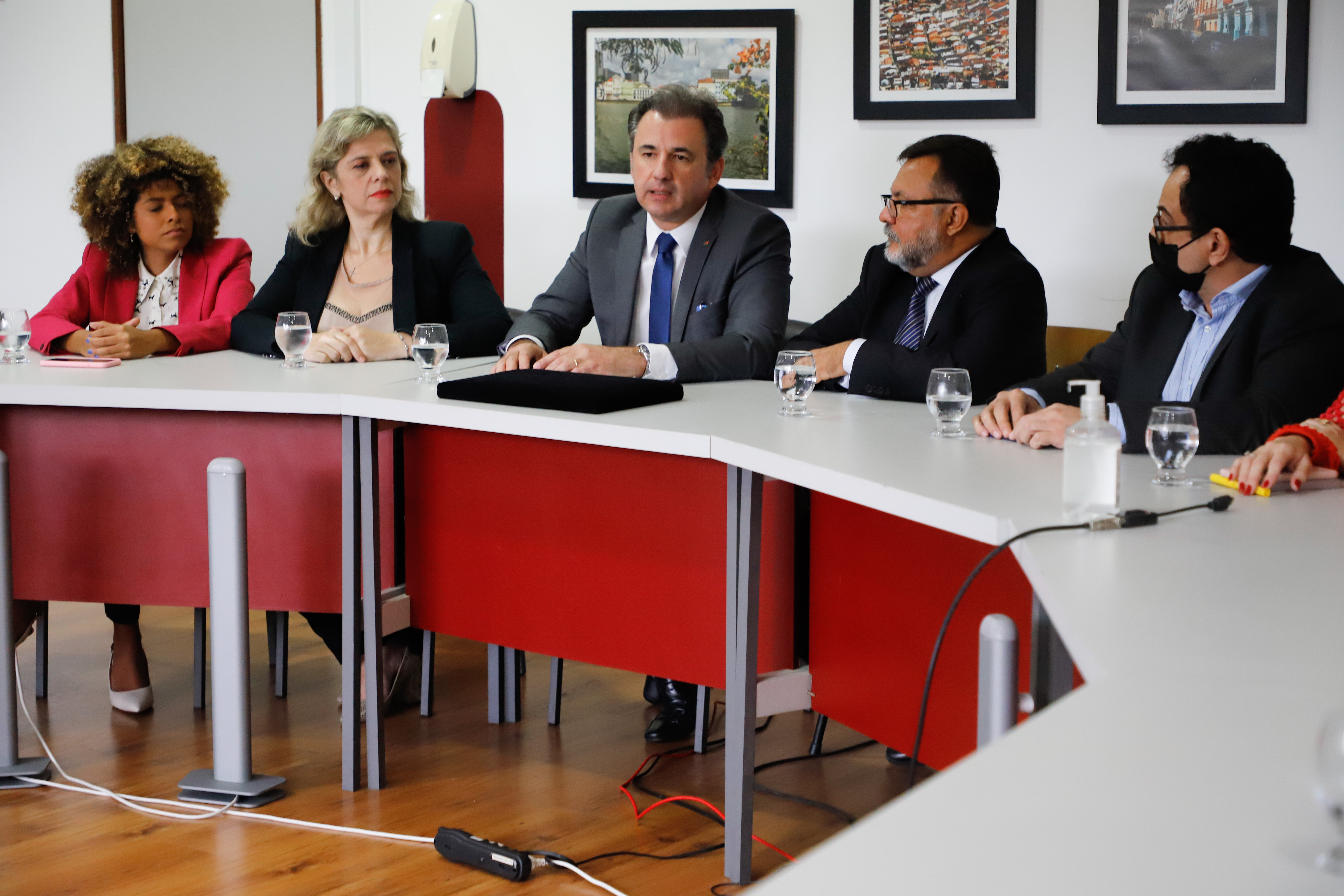OAB Pernambuco entrega Selo OAB Recomenda a Universidade Cat&oacute;lica de Pernambuco