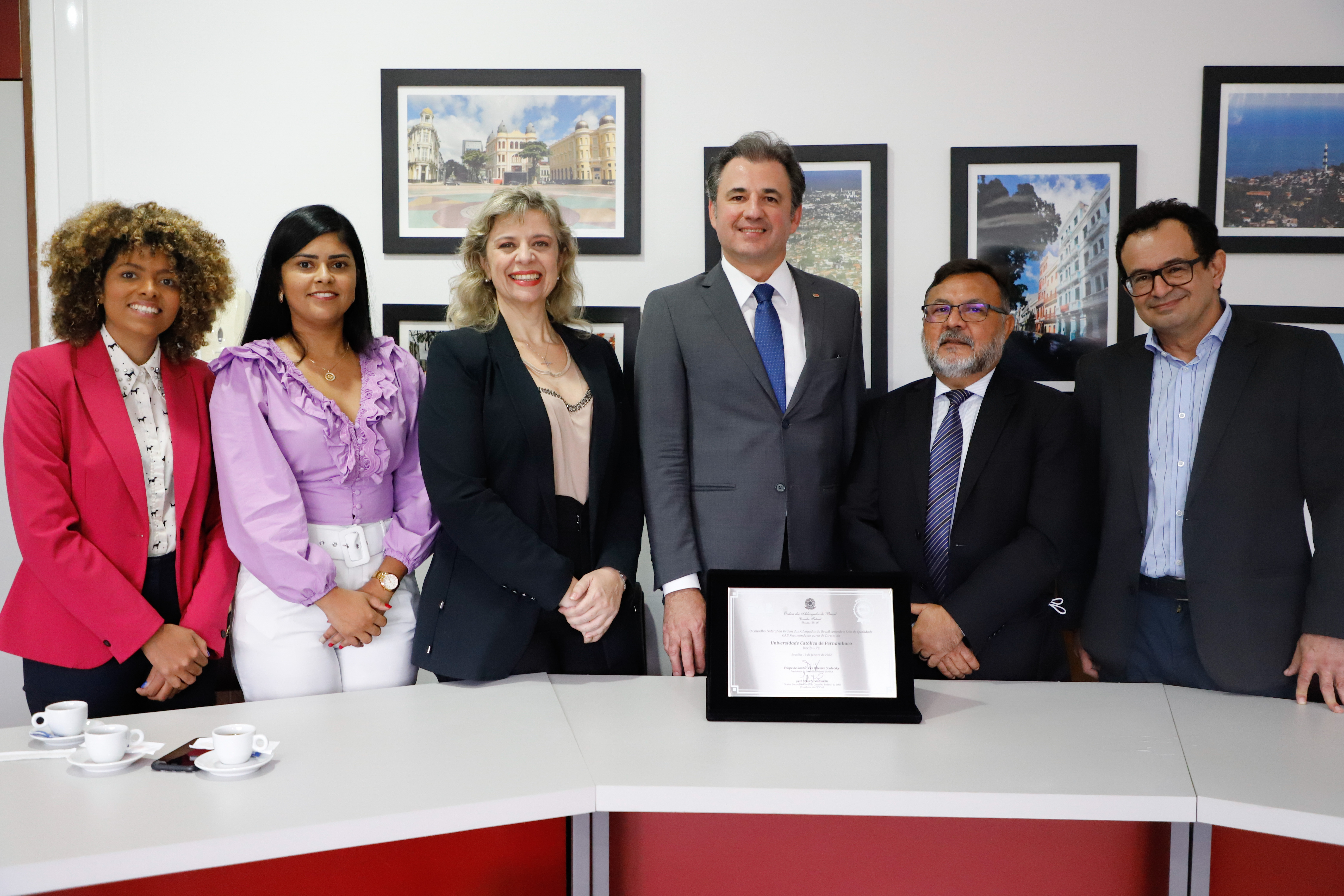 OAB Pernambuco entrega Selo OAB Recomenda a Universidade Cat&oacute;lica de Pernambuco