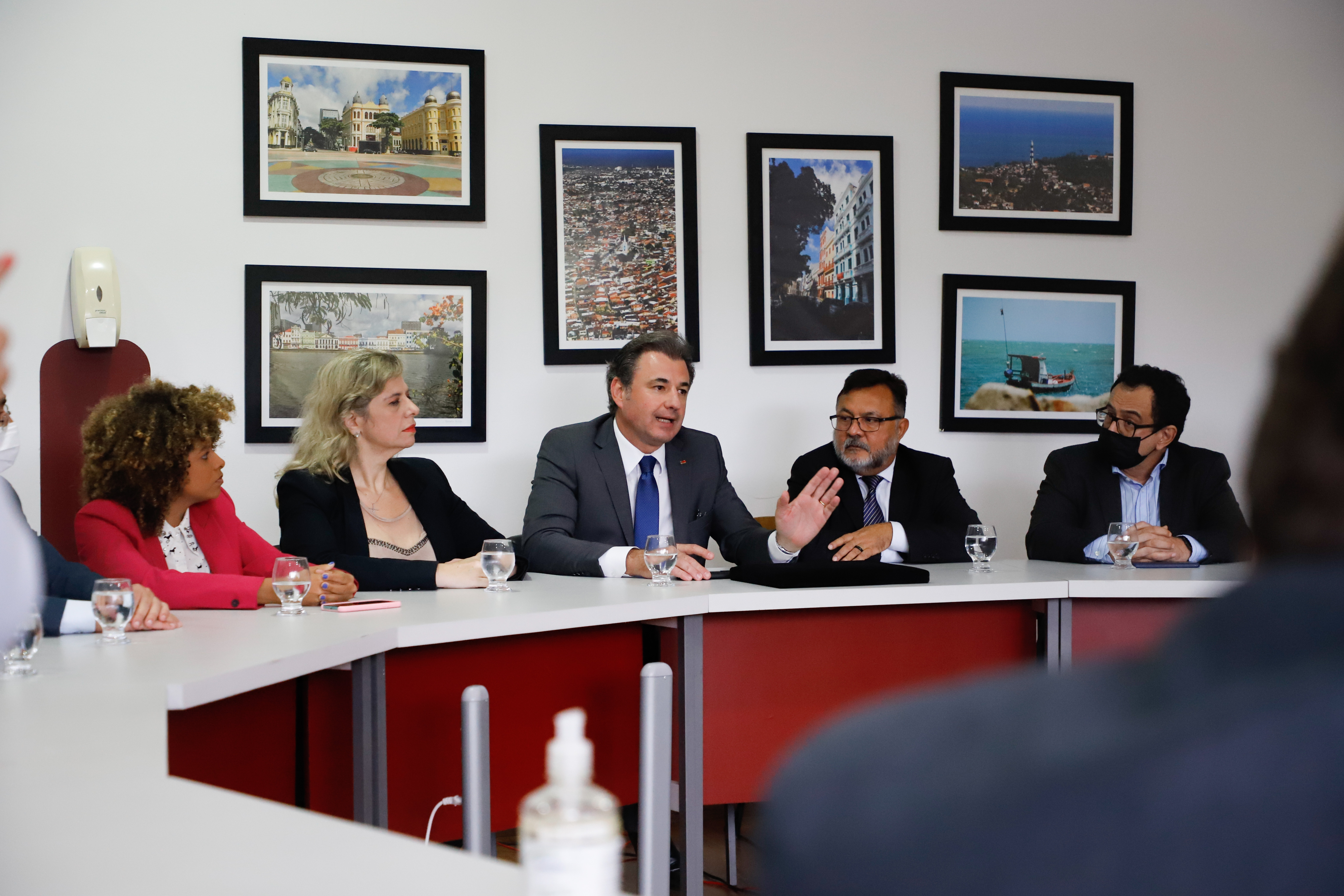 OAB Pernambuco entrega Selo OAB Recomenda a Universidade Cat&oacute;lica de Pernambuco