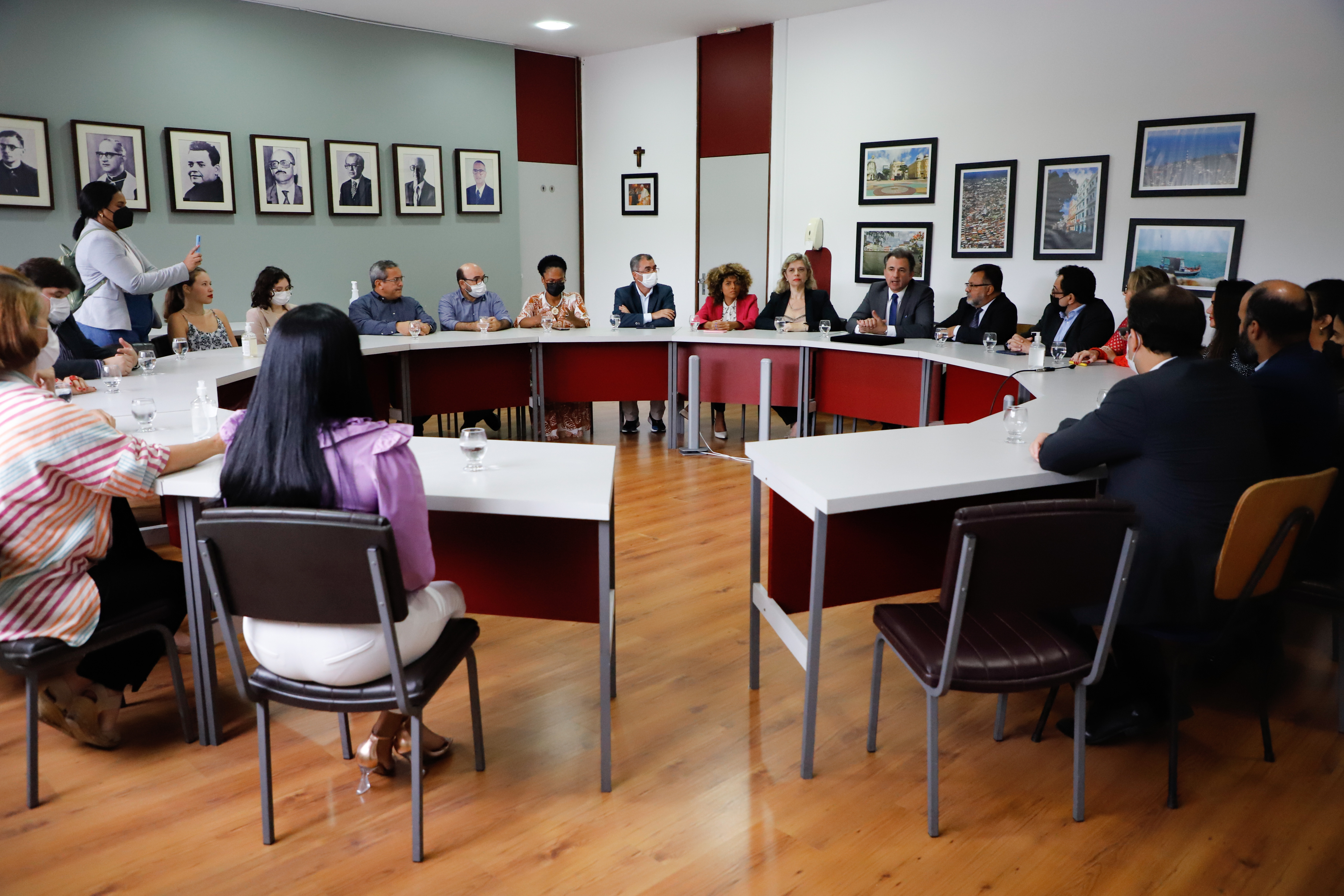 OAB Pernambuco entrega Selo OAB Recomenda a Universidade Cat&oacute;lica de Pernambuco