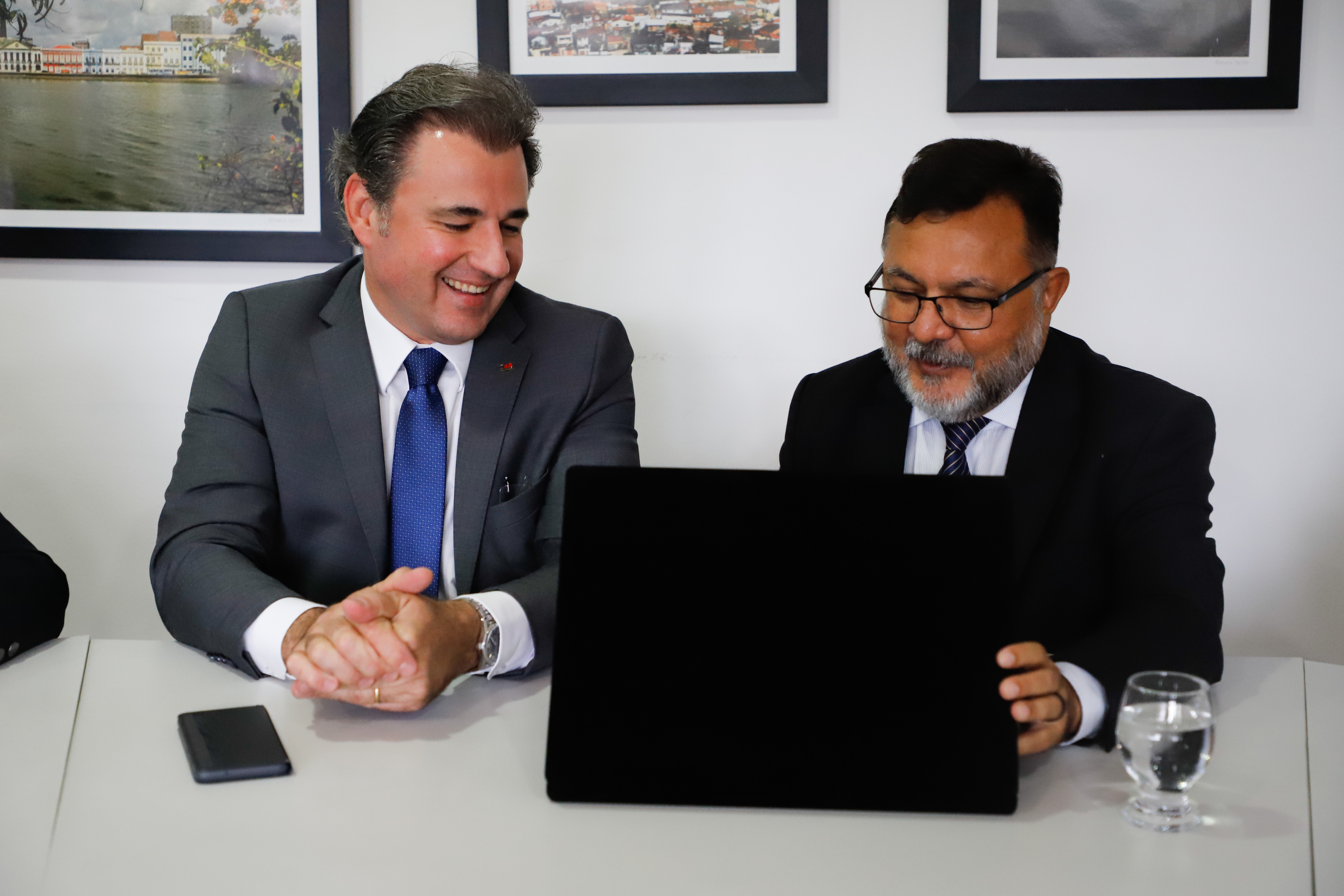 OAB Pernambuco entrega Selo OAB Recomenda a Universidade Cat&oacute;lica de Pernambuco