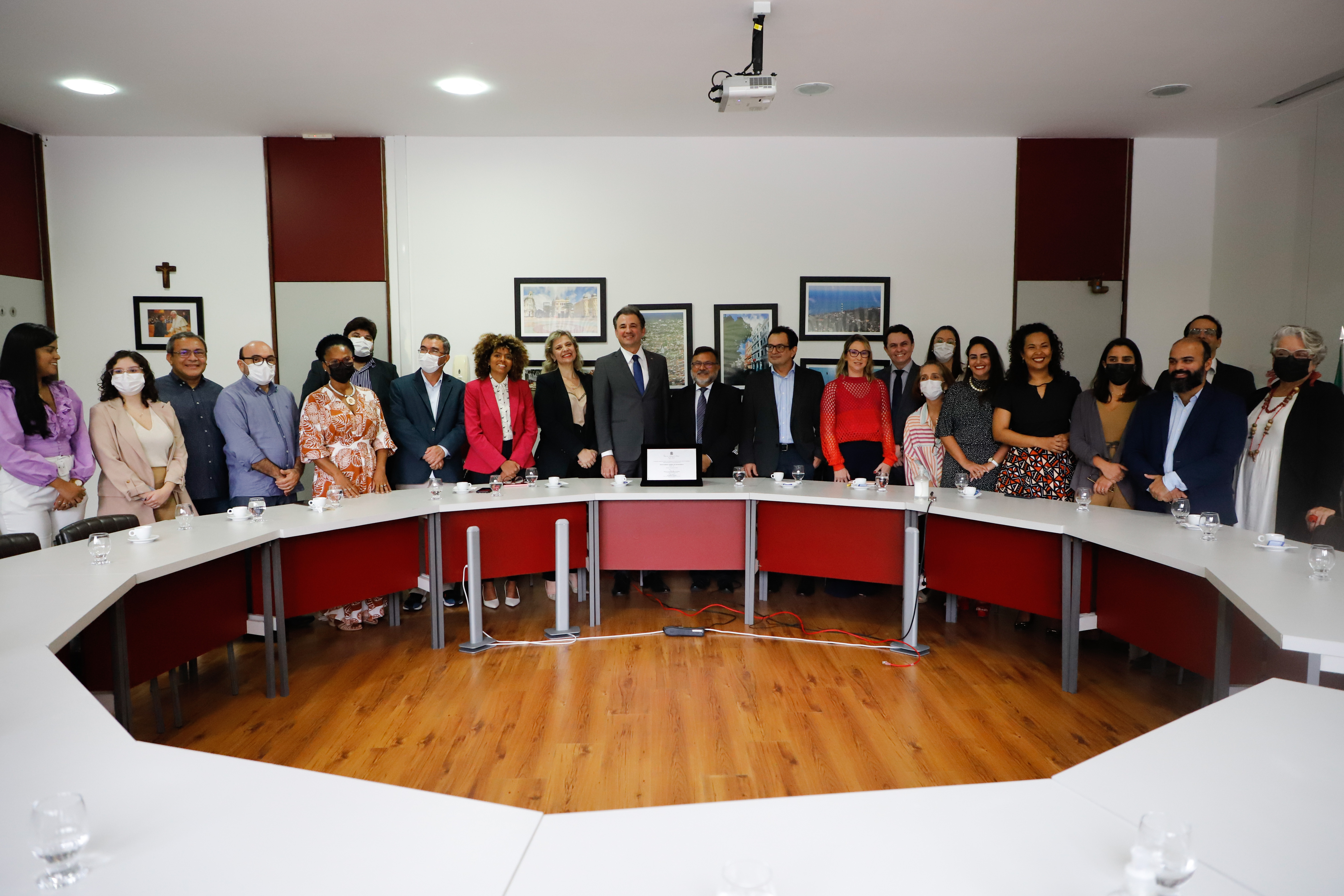 OAB Pernambuco entrega Selo OAB Recomenda a Universidade Cat&oacute;lica de Pernambuco