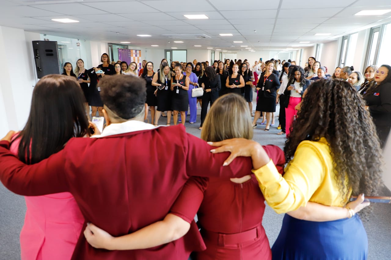 OAB-PE reune funcion&aacute;rias em comemora&ccedil;&atilde;o ao Dia Internacional da Mulher