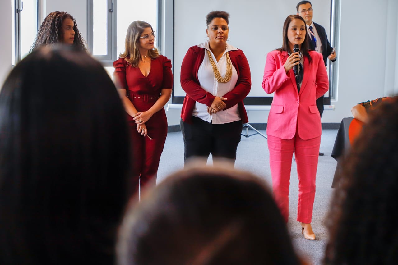 OAB-PE reune funcion&aacute;rias em comemora&ccedil;&atilde;o ao Dia Internacional da Mulher