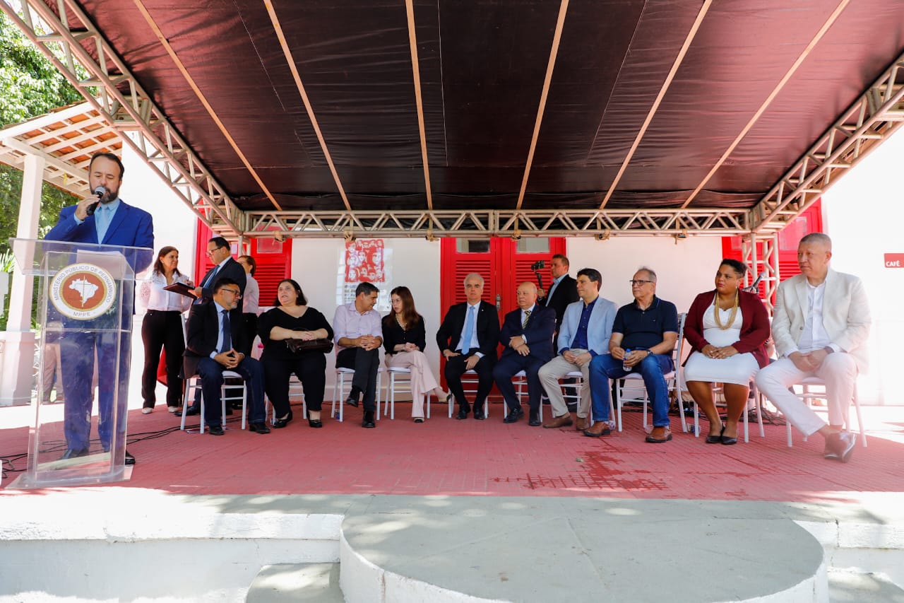 OAB Pernambuco prestigia evento em celebra&ccedil;&atilde;o aos 40 anos das Diretas J&aacute;