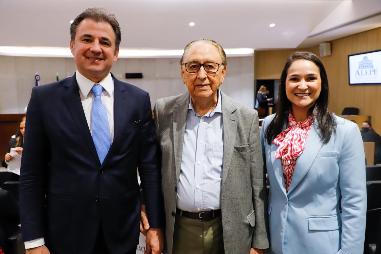 Entrega da Medalha Joaquim Nabuco na Alepe