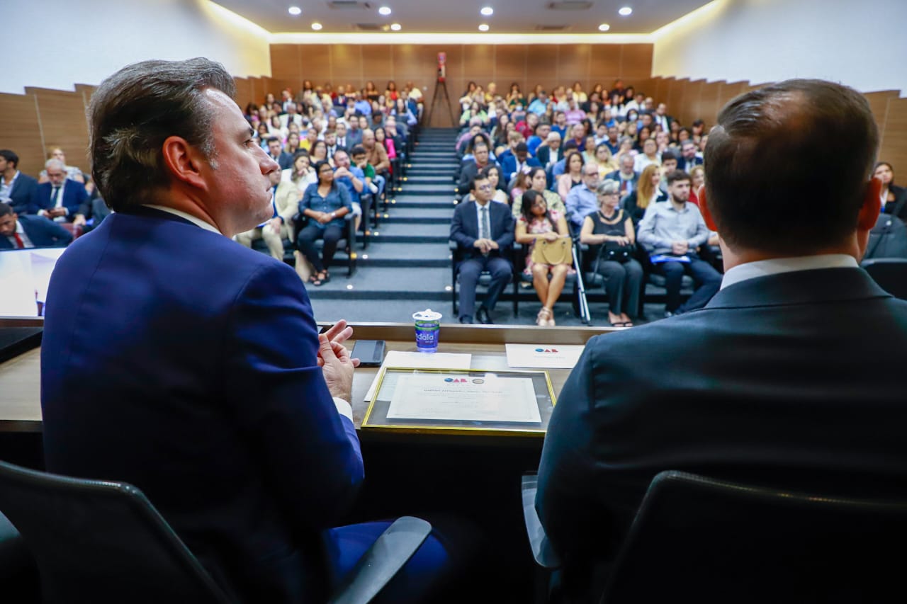 Juramento novos advogados, advogadas e estagi&aacute;rios - Turmas Manh&atilde;