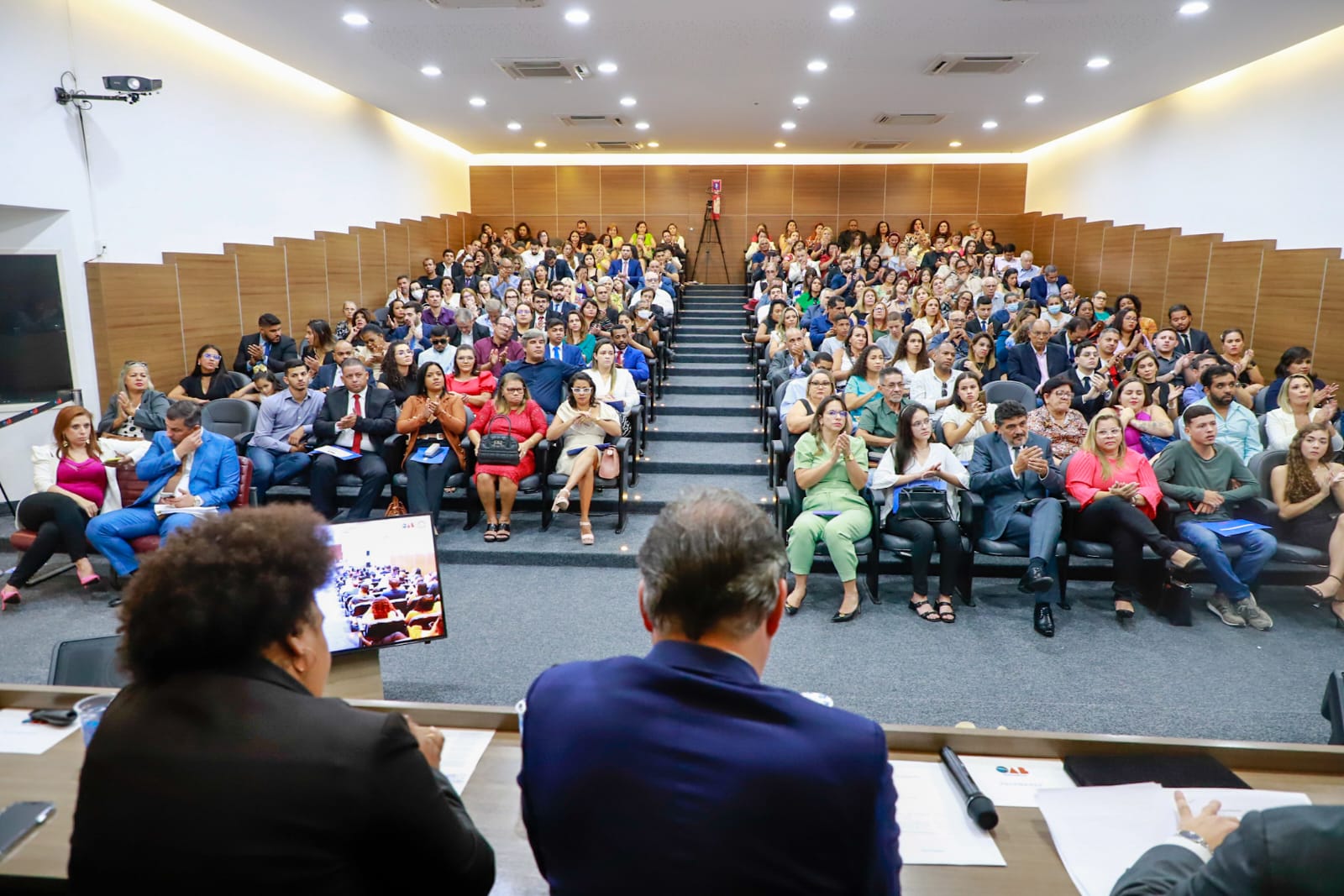 Juramento novos advogados, advogadas e estagi&aacute;rios &ndash; Turmas Tarde