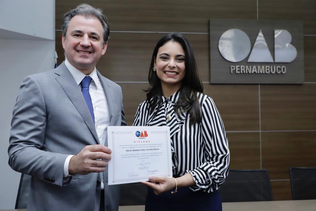 Juramento de novos advogados, advogadas e estagi&aacute;rios