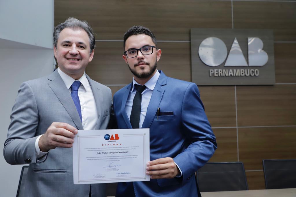 Juramento de novos advogados, advogadas e estagi&aacute;rios