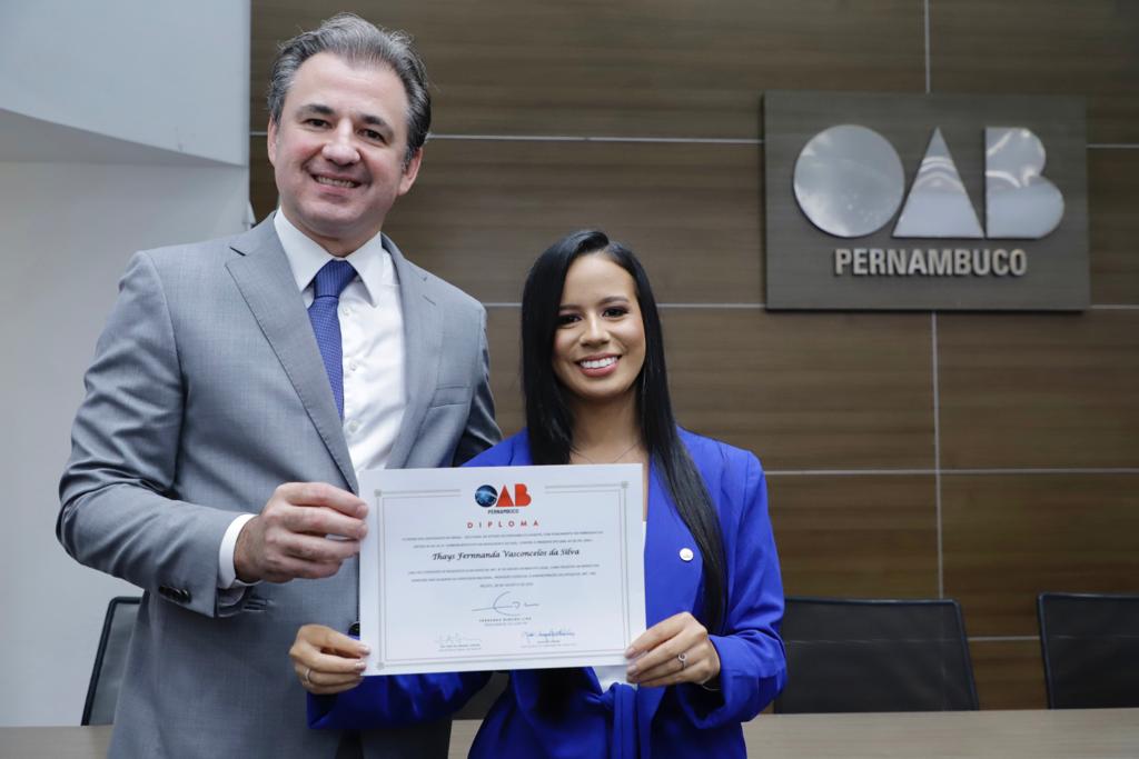 Juramento de novos advogados, advogadas e estagi&aacute;rios