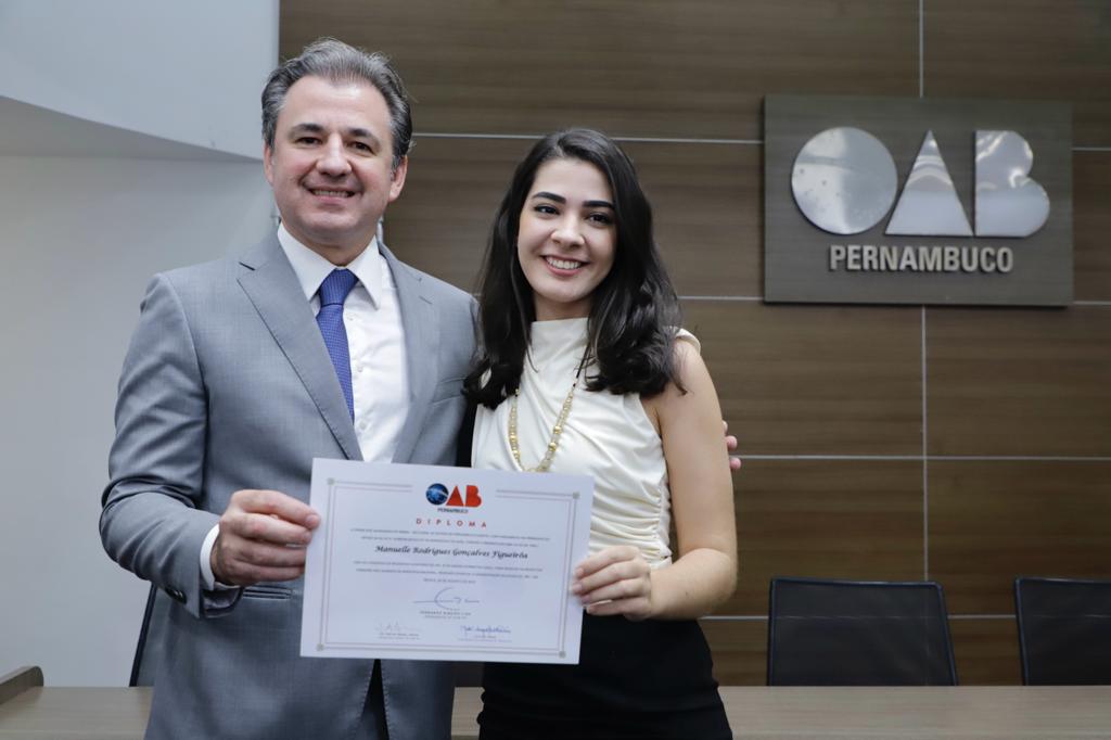 Juramento de novos advogados, advogadas e estagi&aacute;rios