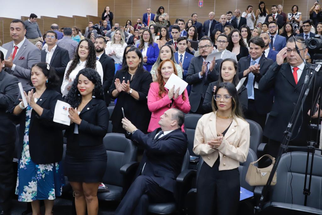Juramento de novos advogados, advogadas e estagi&aacute;rios