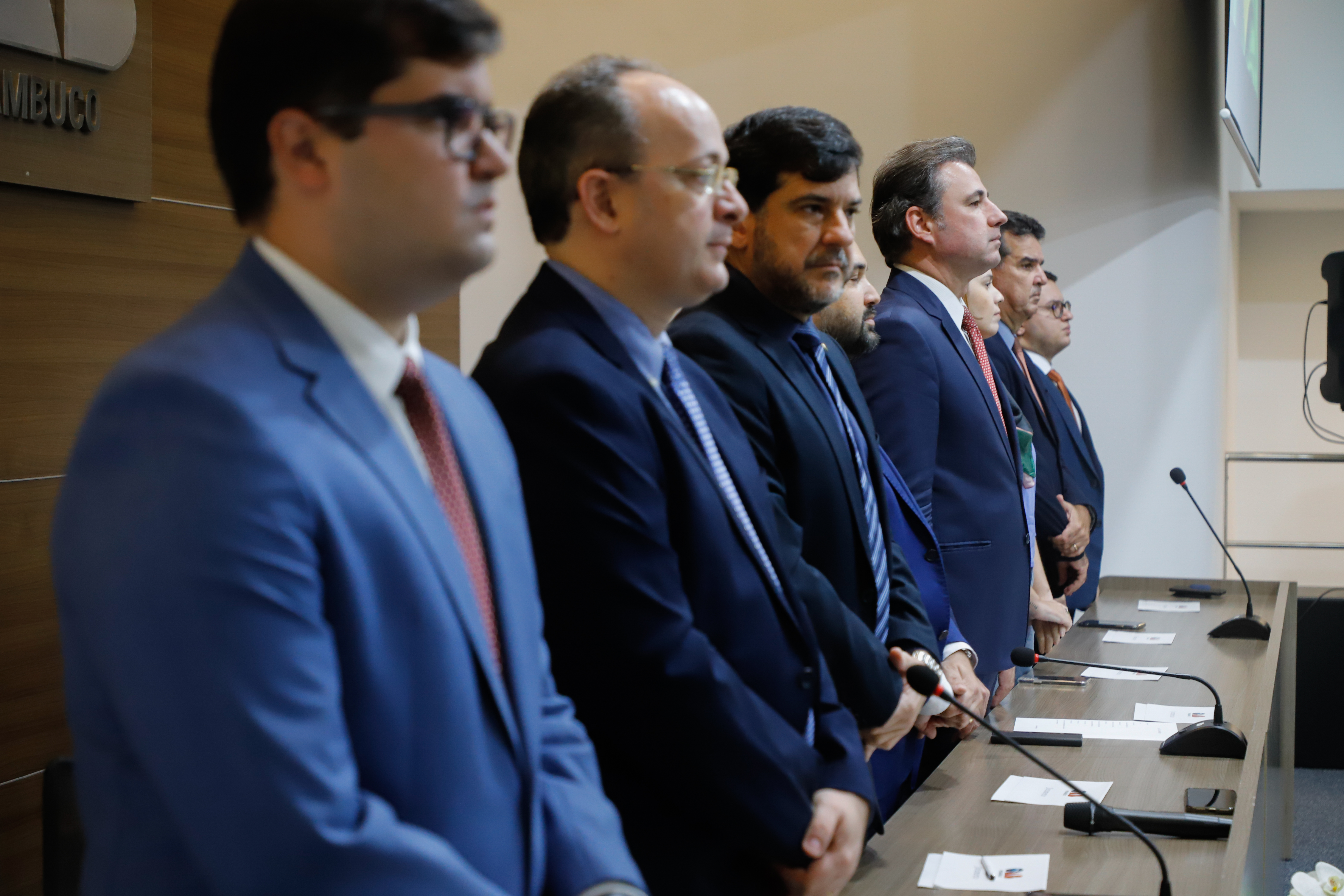 OAB-PE realiza juramento de novos advogados e advogadas