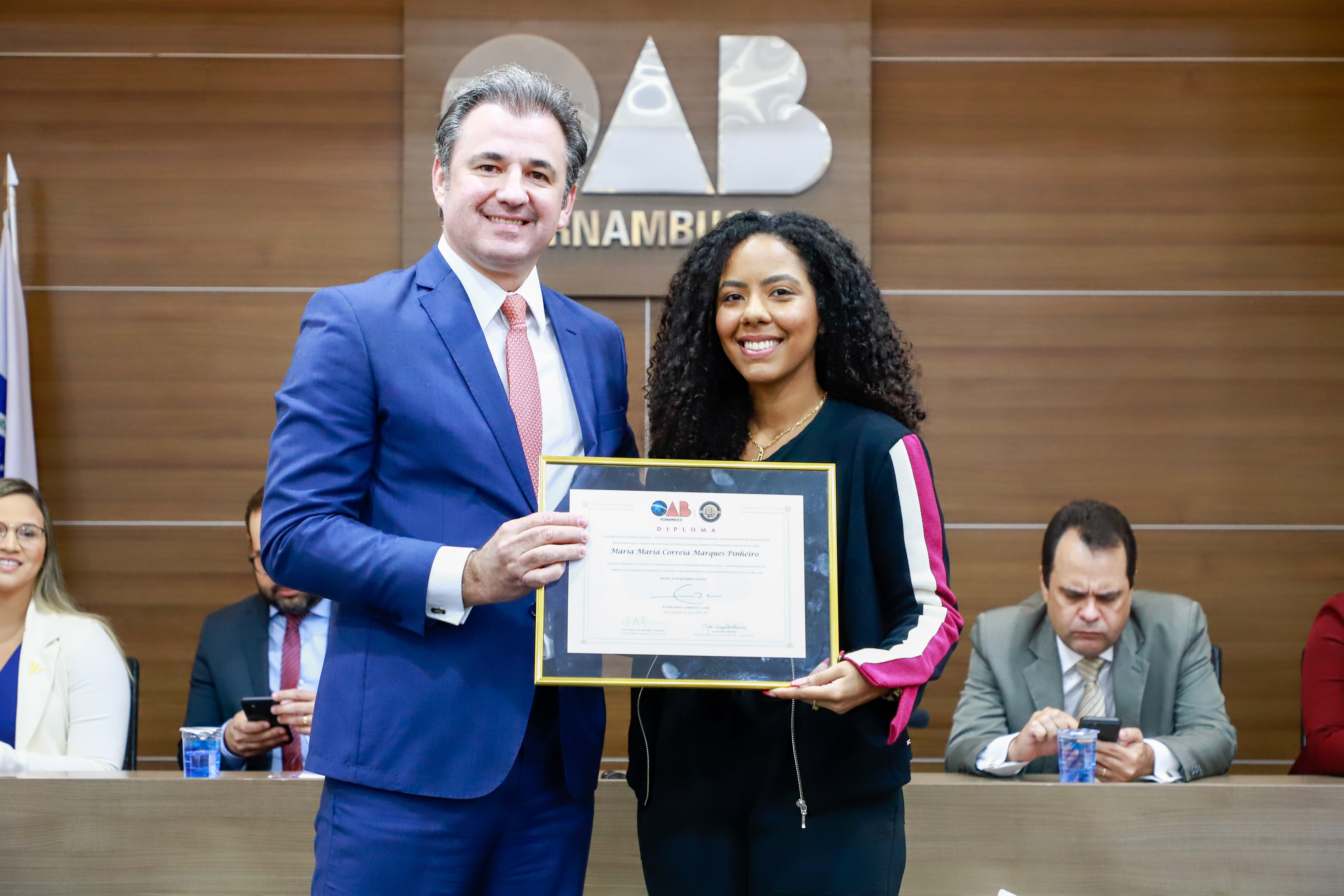 OAB-PE realiza juramento de novos advogados e advogadas