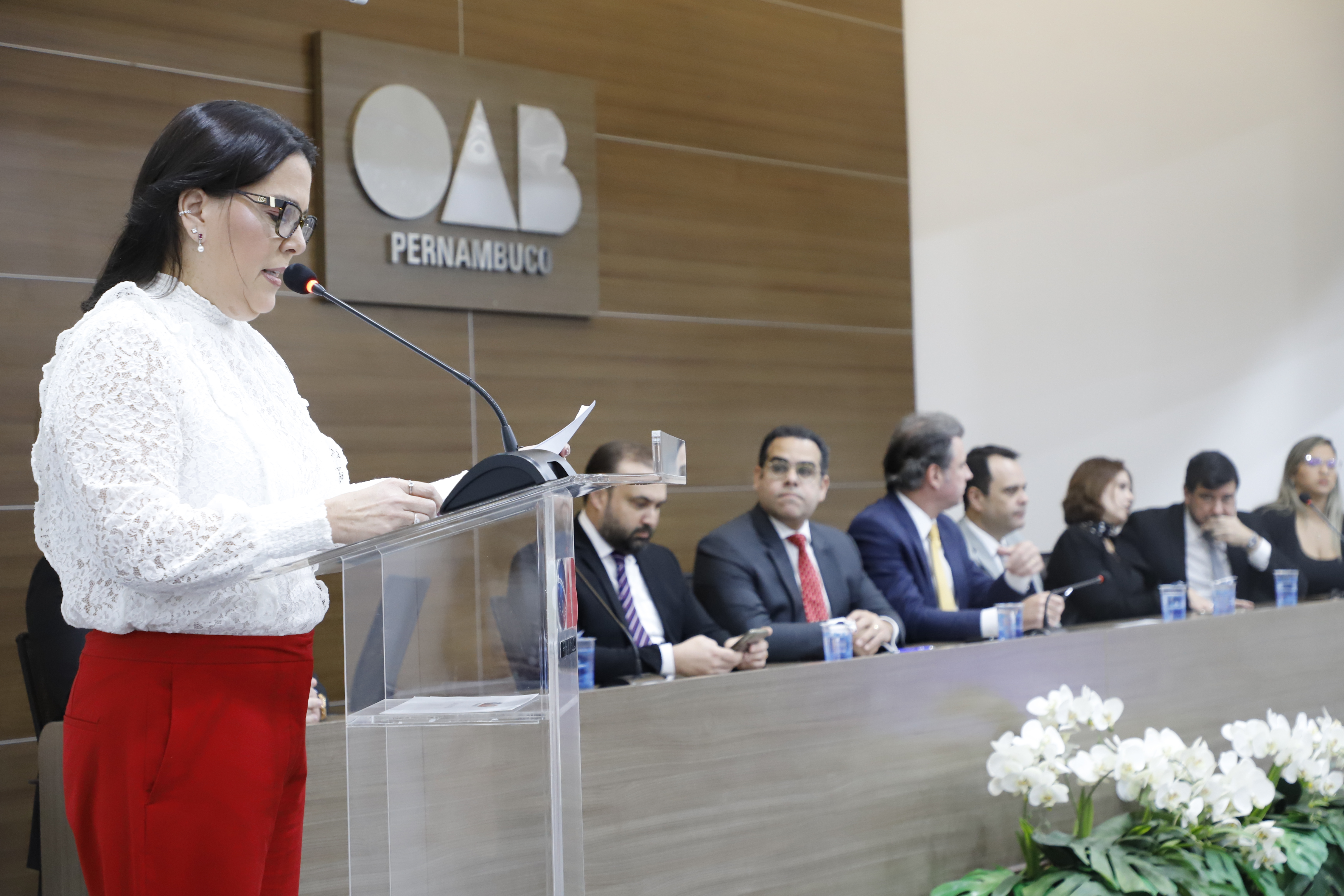 OAB-PE realiza juramento de novos advogados e advogadas