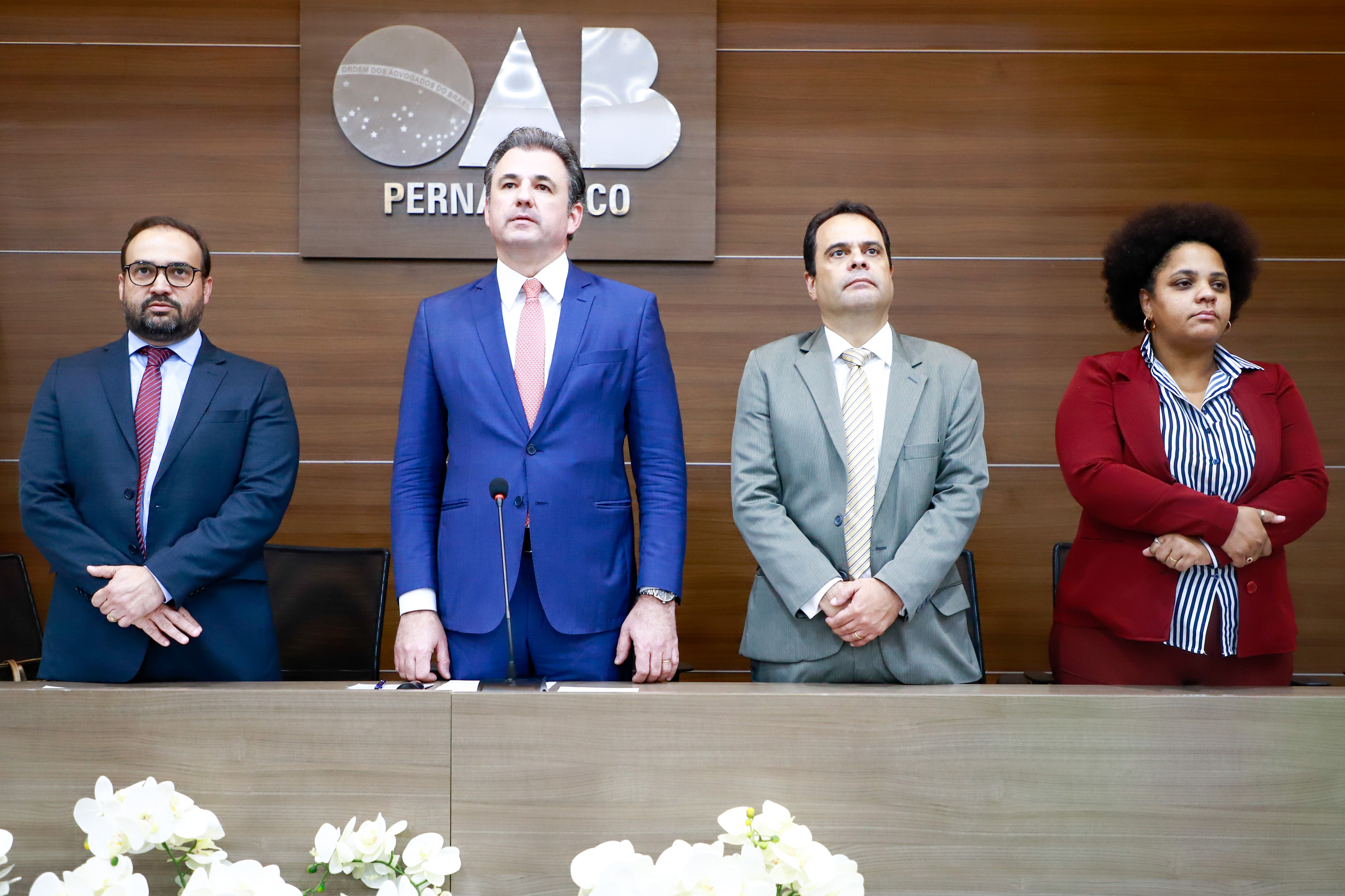 OAB-PE realiza juramento de novos advogados e advogadas