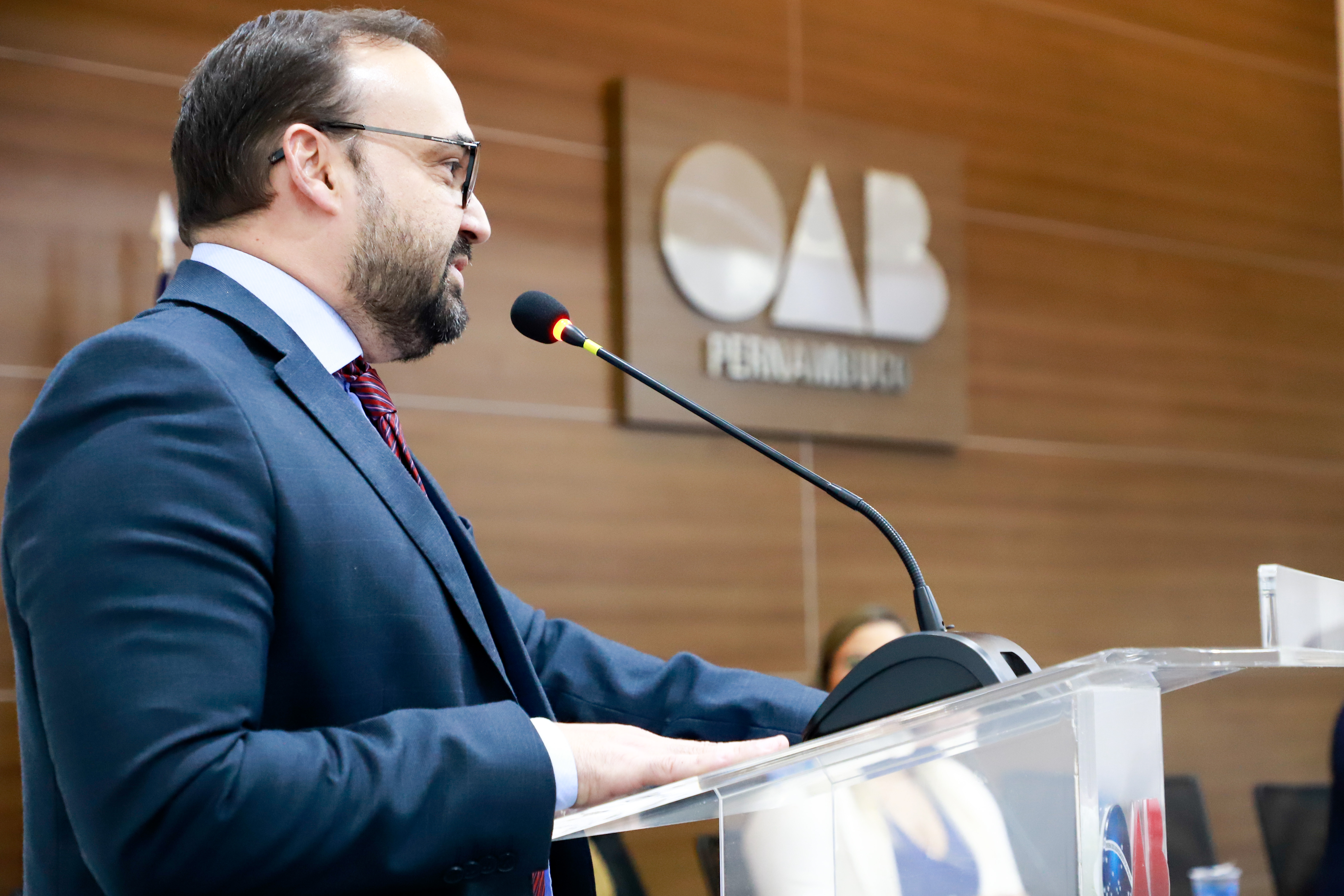 OAB-PE realiza juramento de novos advogados e advogadas