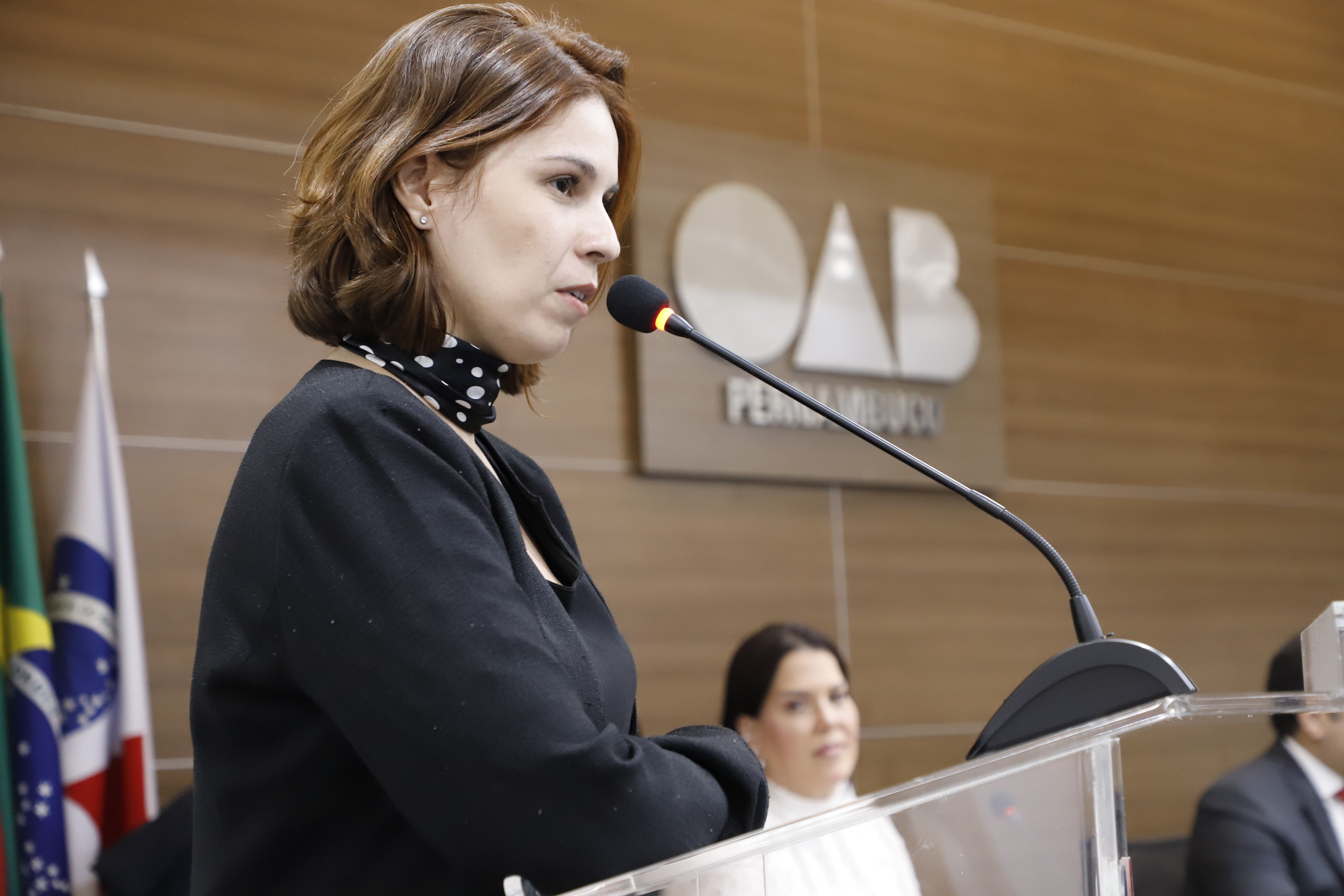 OAB-PE realiza juramento de novos advogados e advogadas