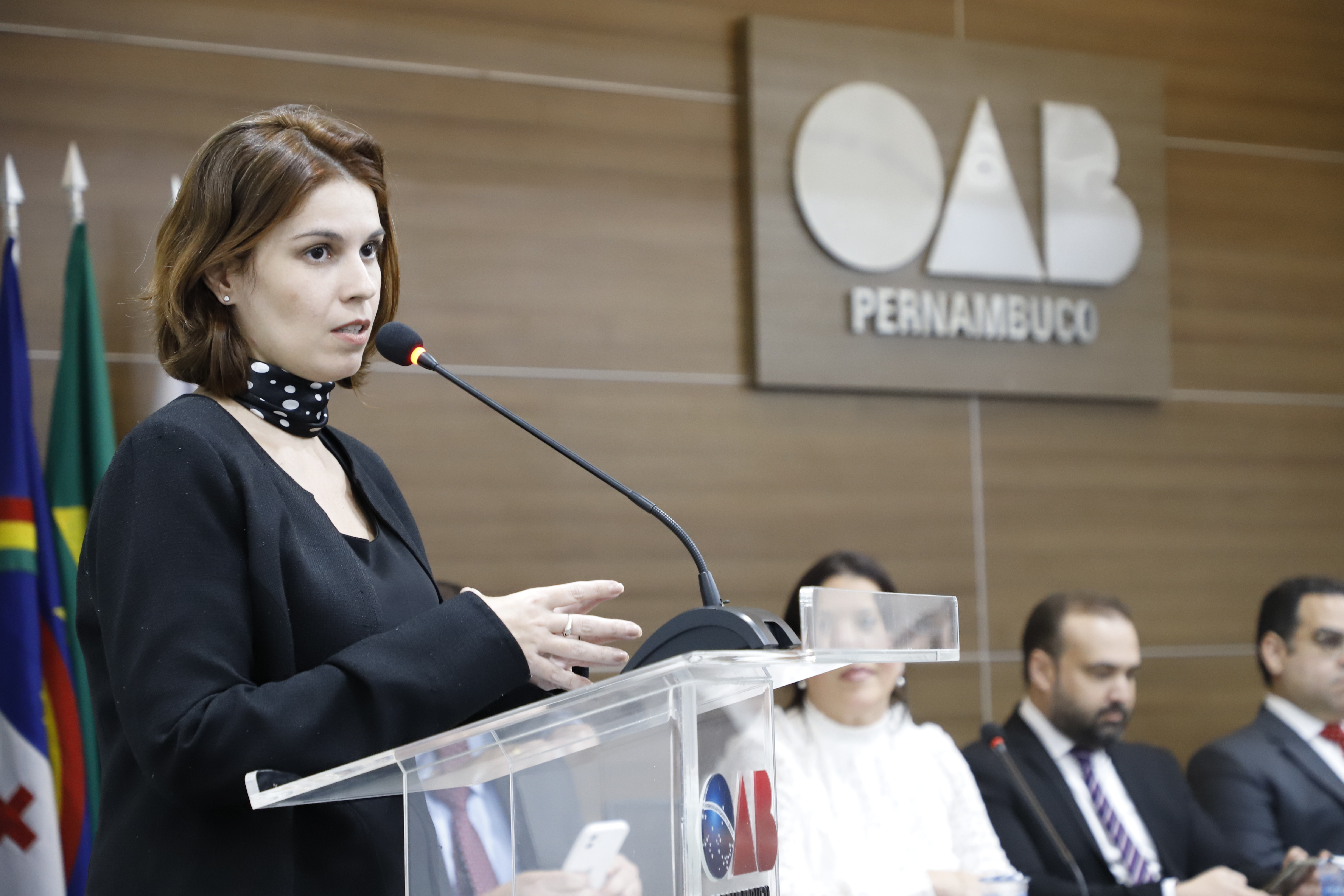 OAB-PE realiza juramento de novos advogados e advogadas
