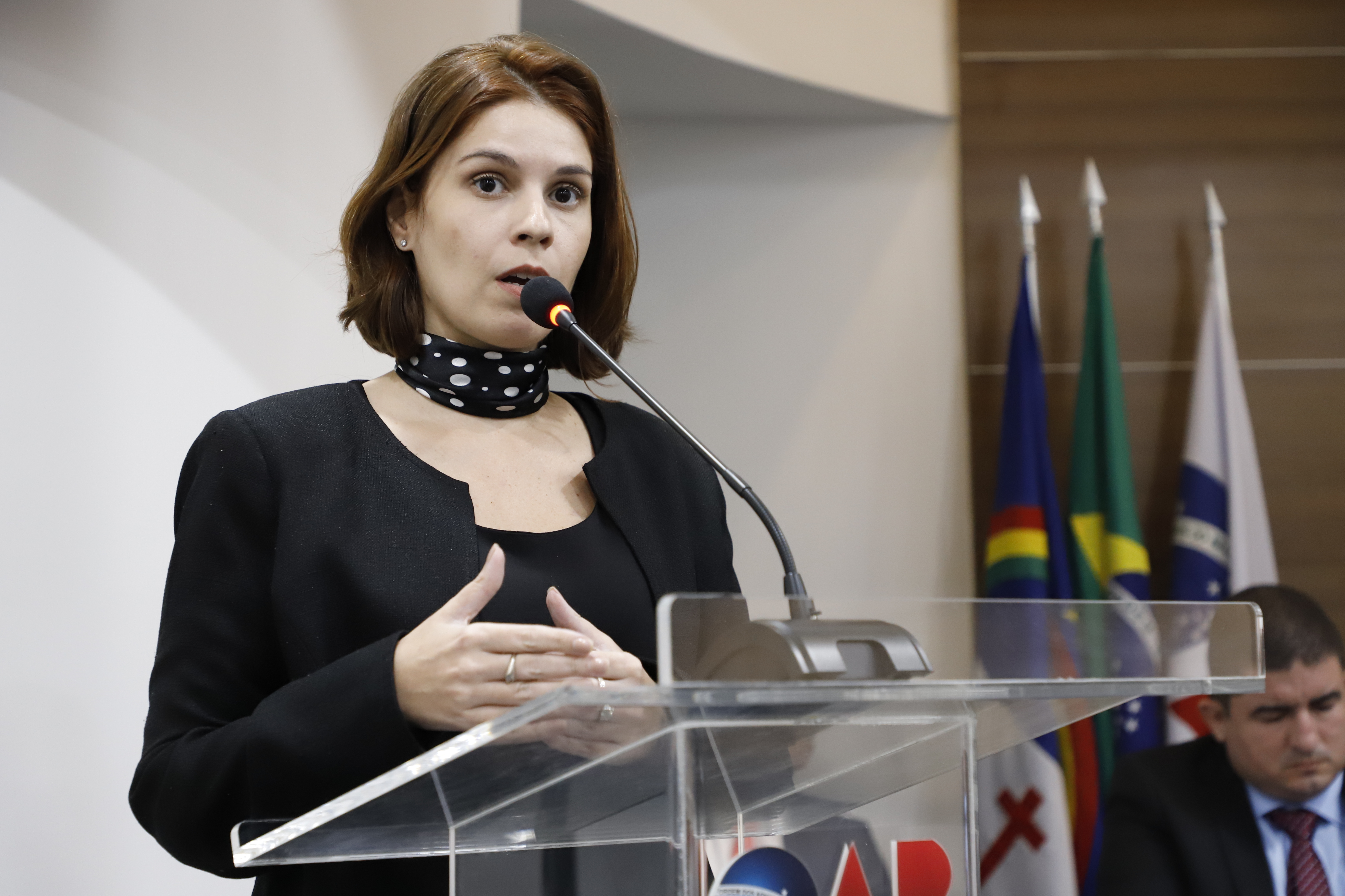 OAB-PE realiza juramento de novos advogados e advogadas