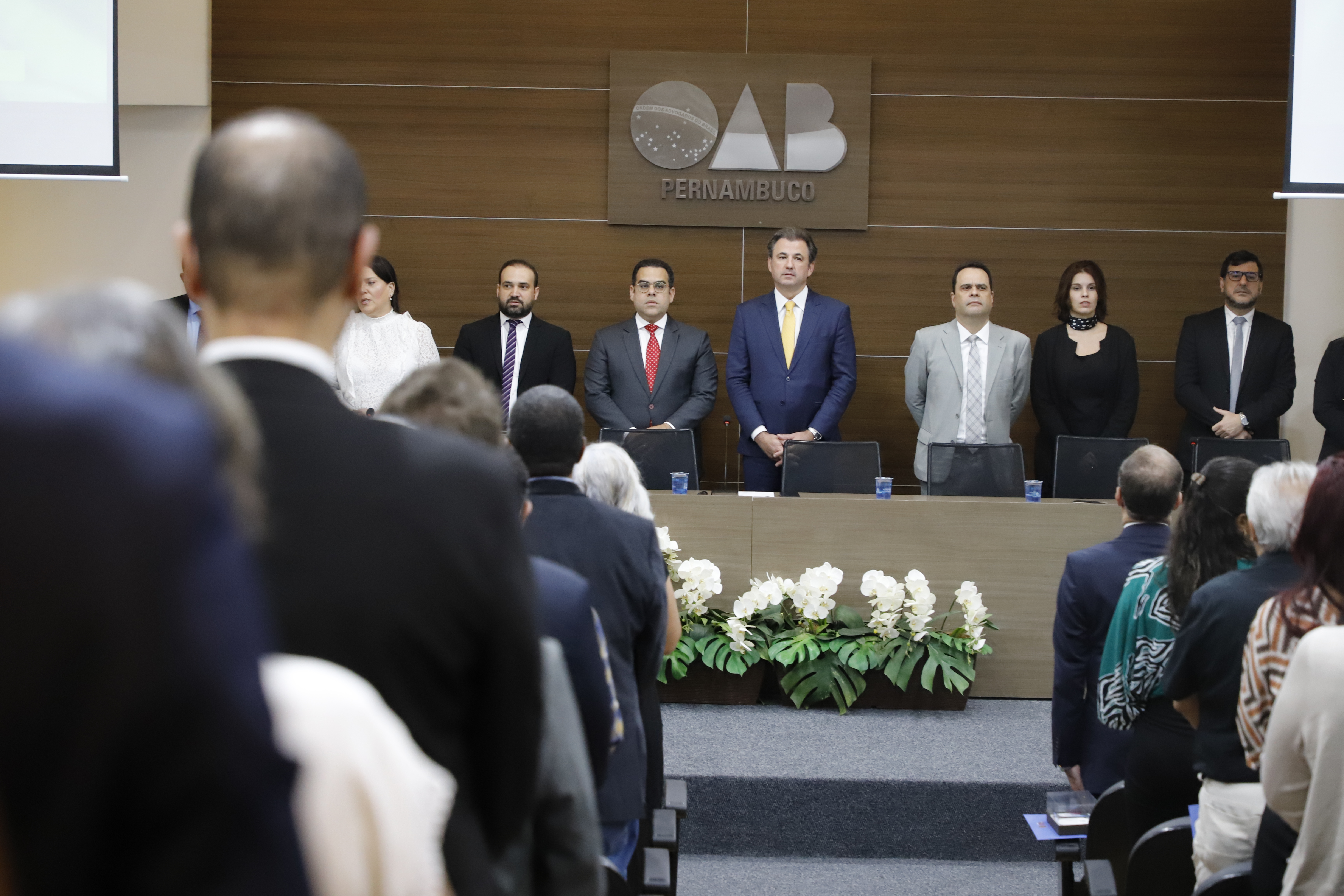 OAB-PE realiza juramento de novos advogados e advogadas