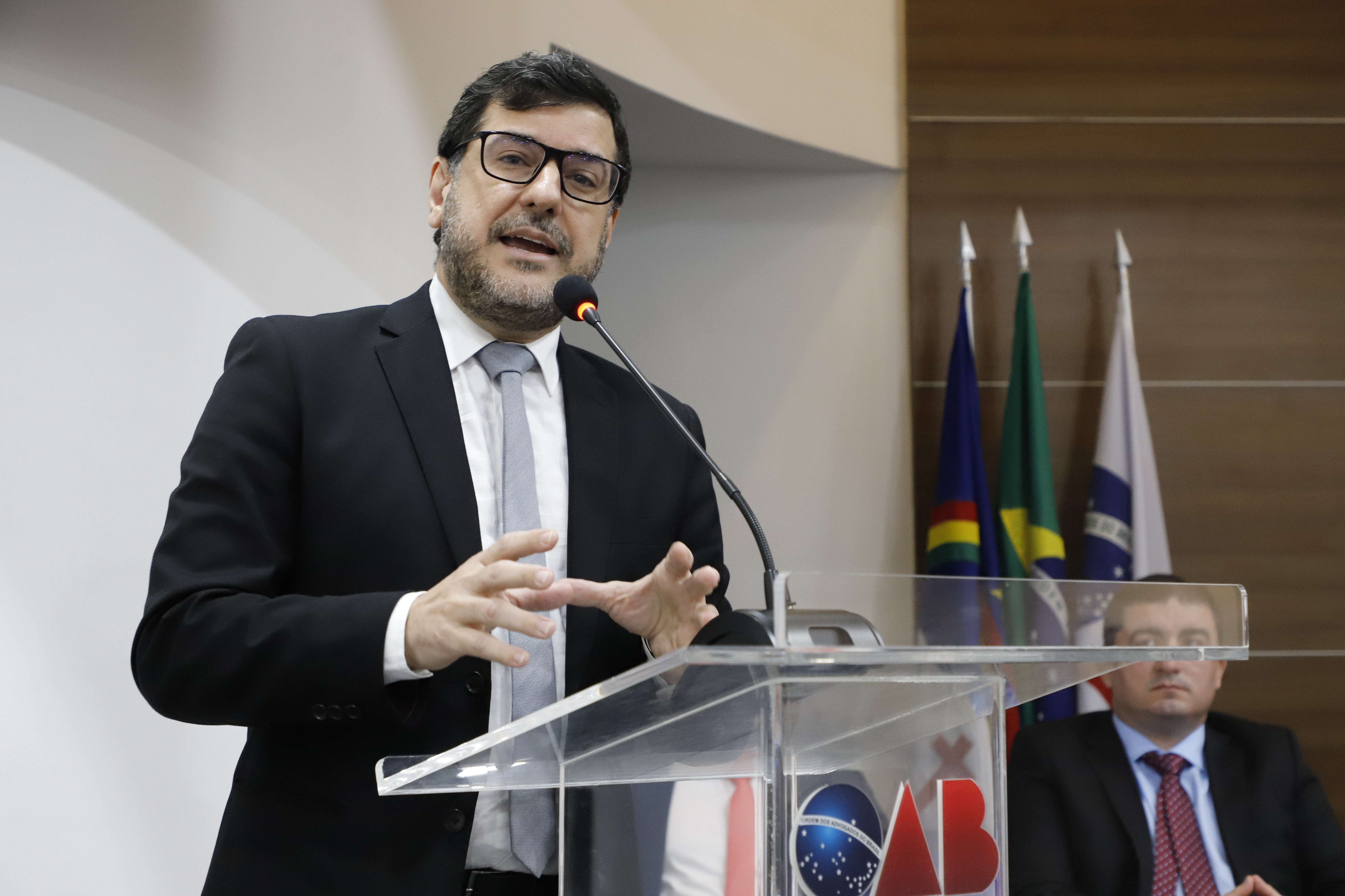 OAB-PE realiza juramento de novos advogados e advogadas