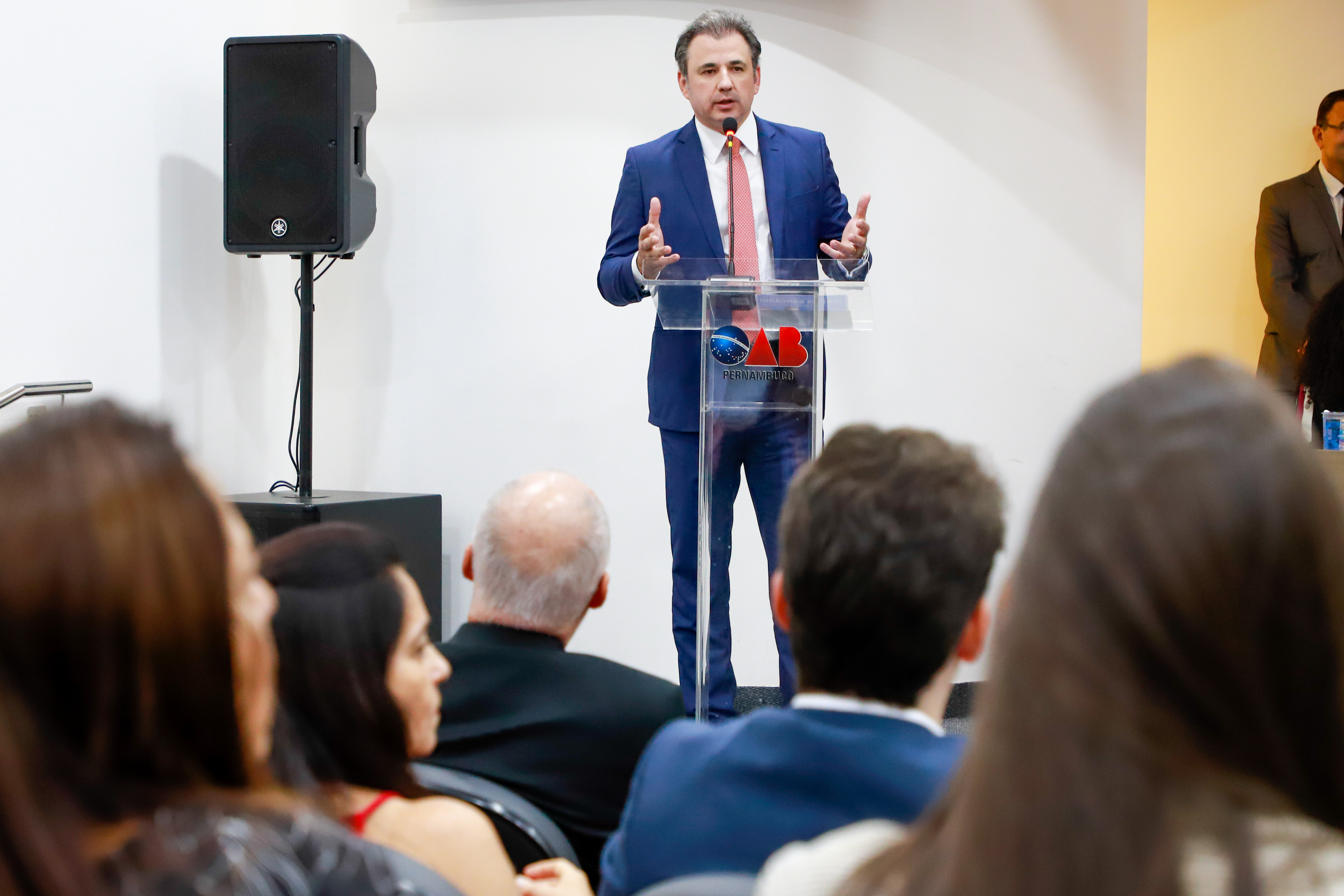 OAB-PE realiza juramento de novos advogados e advogadas