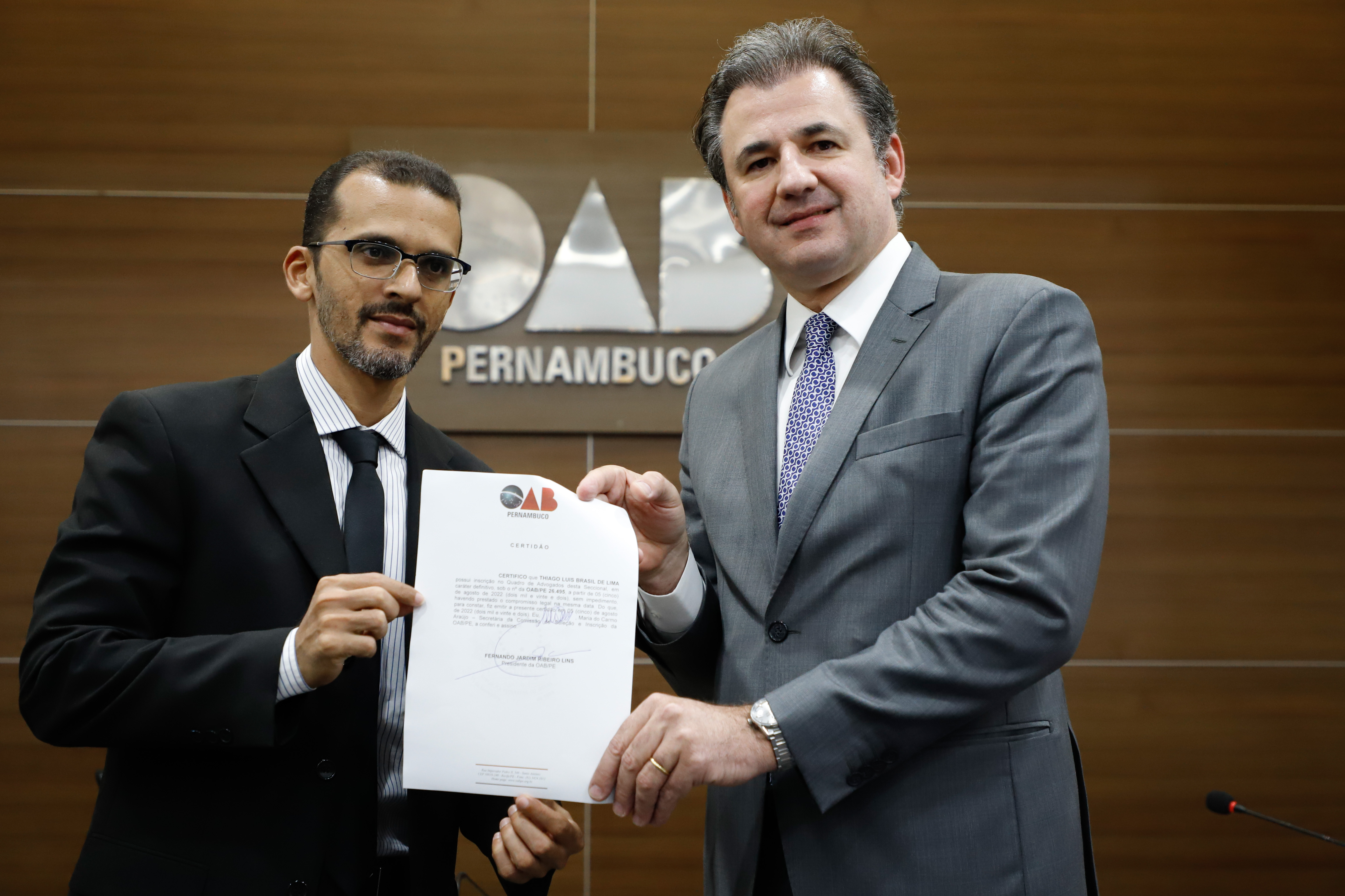 OAB-PE realiza juramento de novos advogados e advogadas