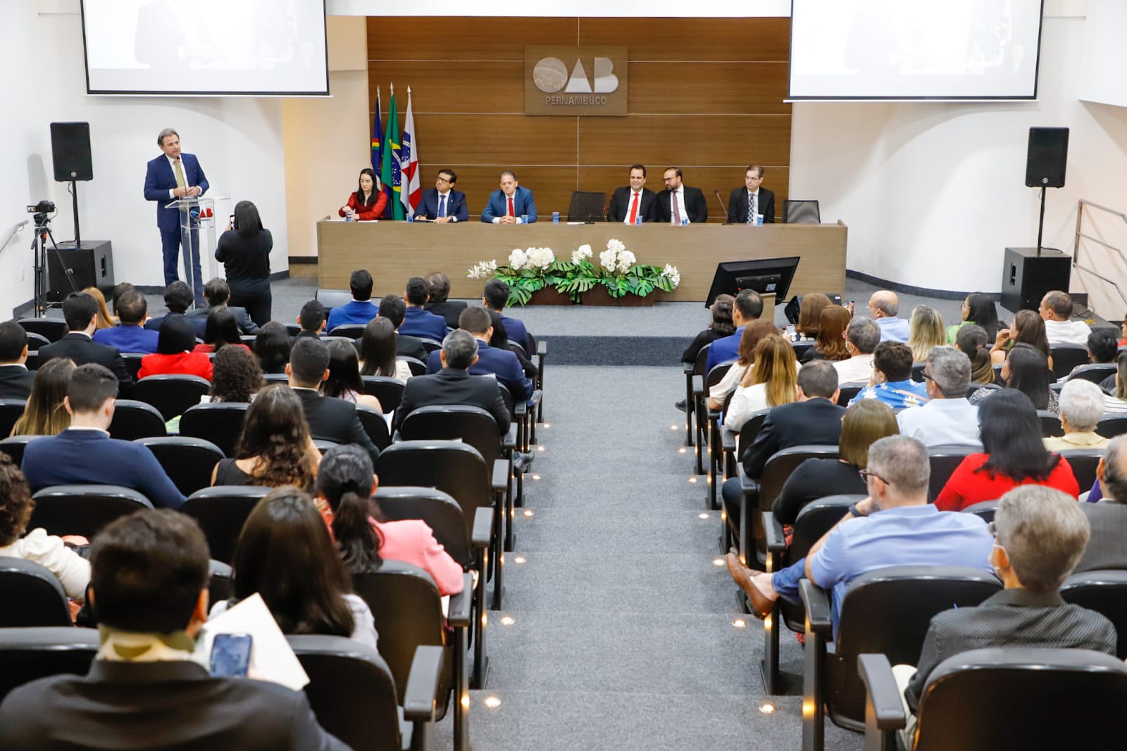 Juramento novos advogados, advogadas e estagi&aacute;rios - Turma Manh&atilde;