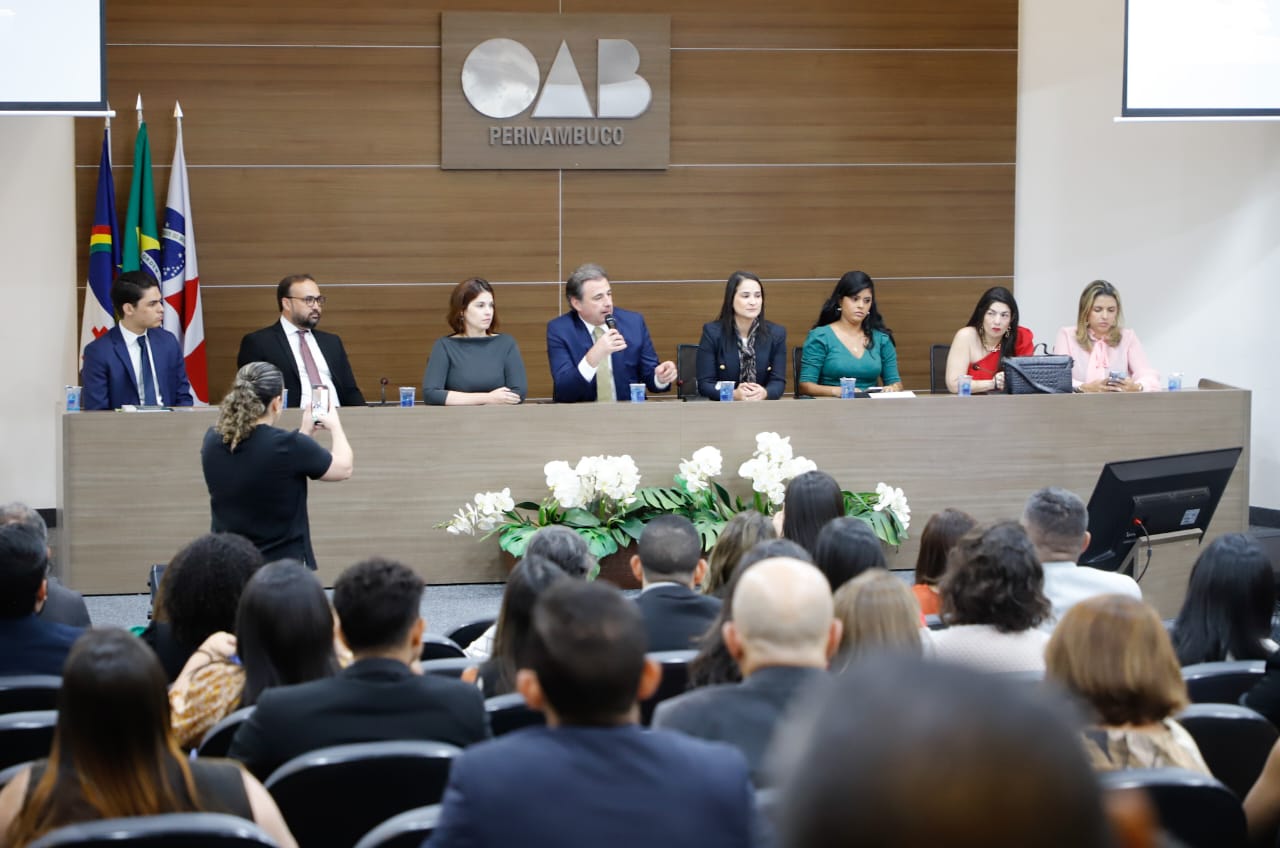 Juramento novos advogados, advogadas e estagi&aacute;rios &ndash; Turma Tarde