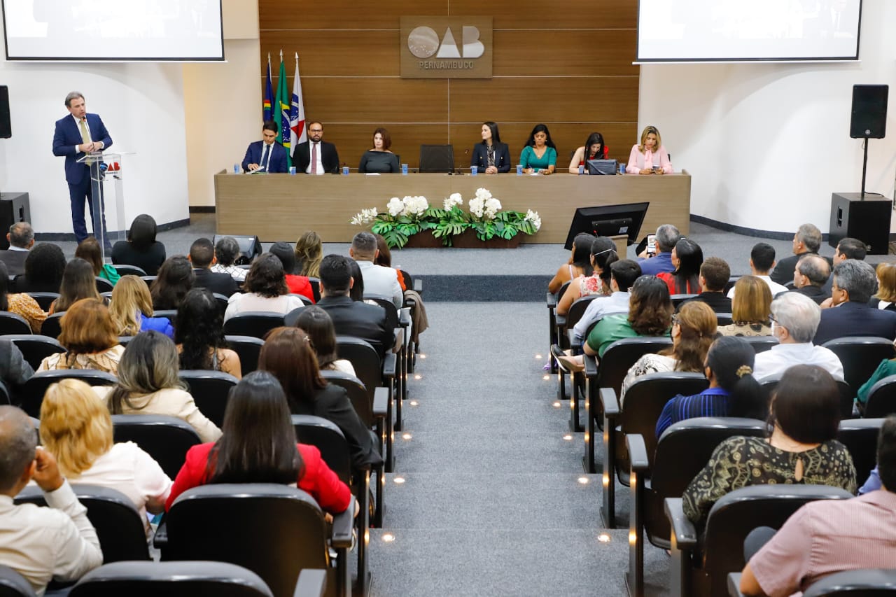 Juramento novos advogados, advogadas e estagi&aacute;rios &ndash; Turma Tarde