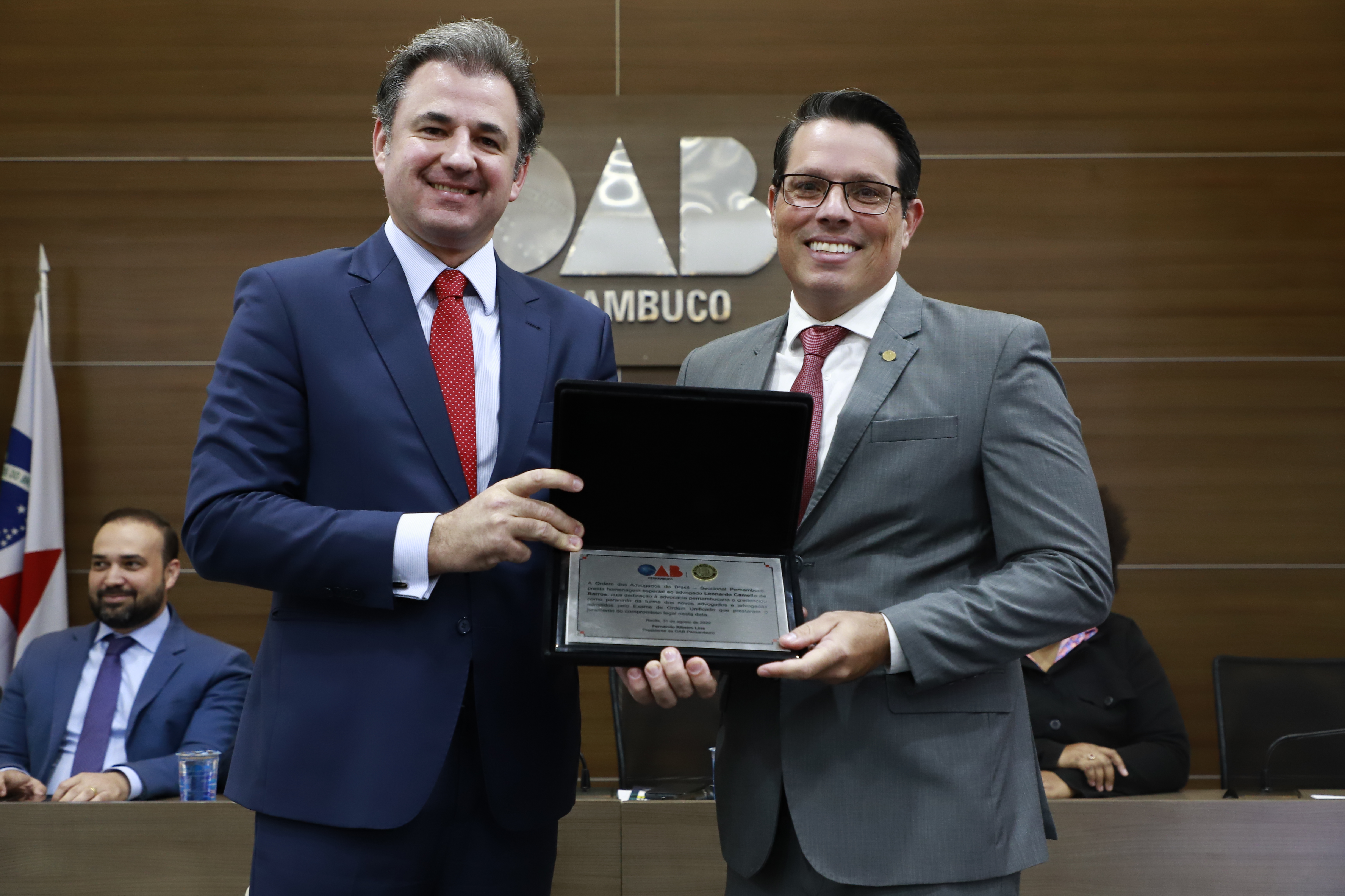 OAB-PE realiza juramento de novos advogados e advogadas