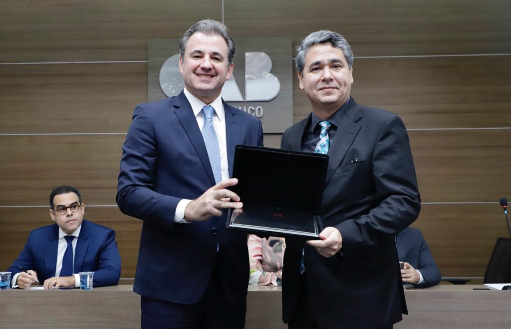 Juramento novos advogados, advogadas e estagi&aacute;rios - 11.07.23
