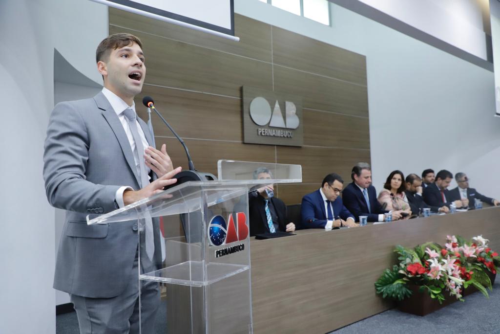 Juramento novos advogados, advogadas e estagi&aacute;rios - 11.07.23