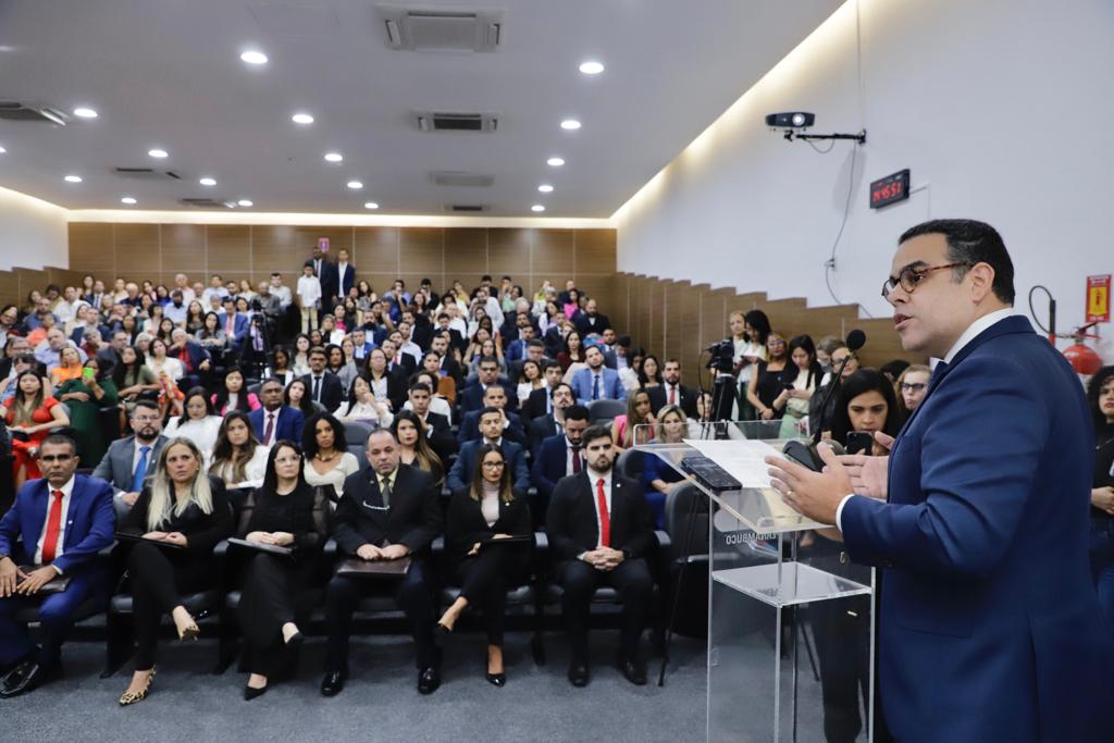 Juramento novos advogados, advogadas e estagi&aacute;rios - 11.07.23
