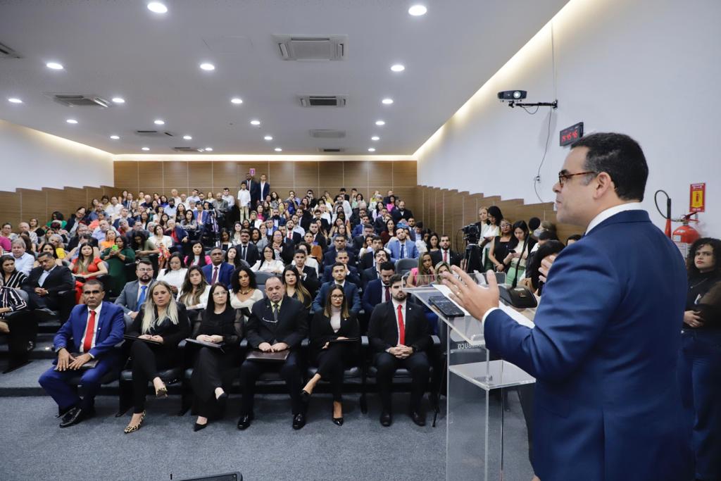 Juramento novos advogados, advogadas e estagi&aacute;rios - 11.07.23