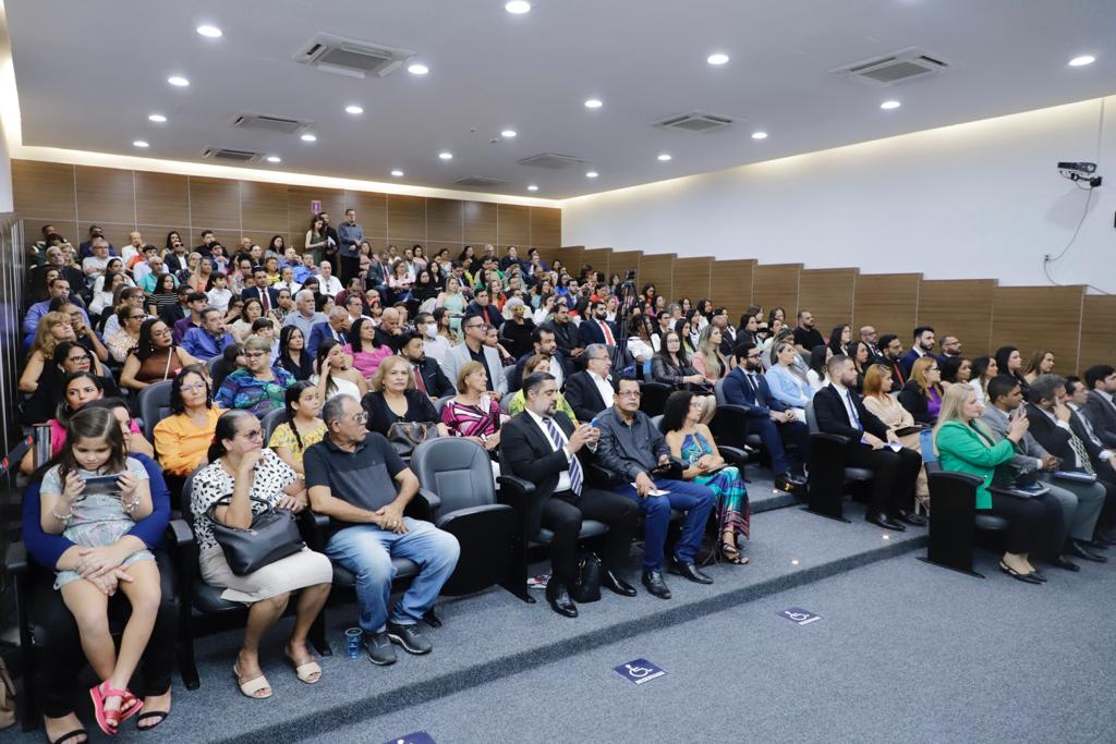 Juramento novos advogados, advogadas e estagi&aacute;rios - 11.07.23