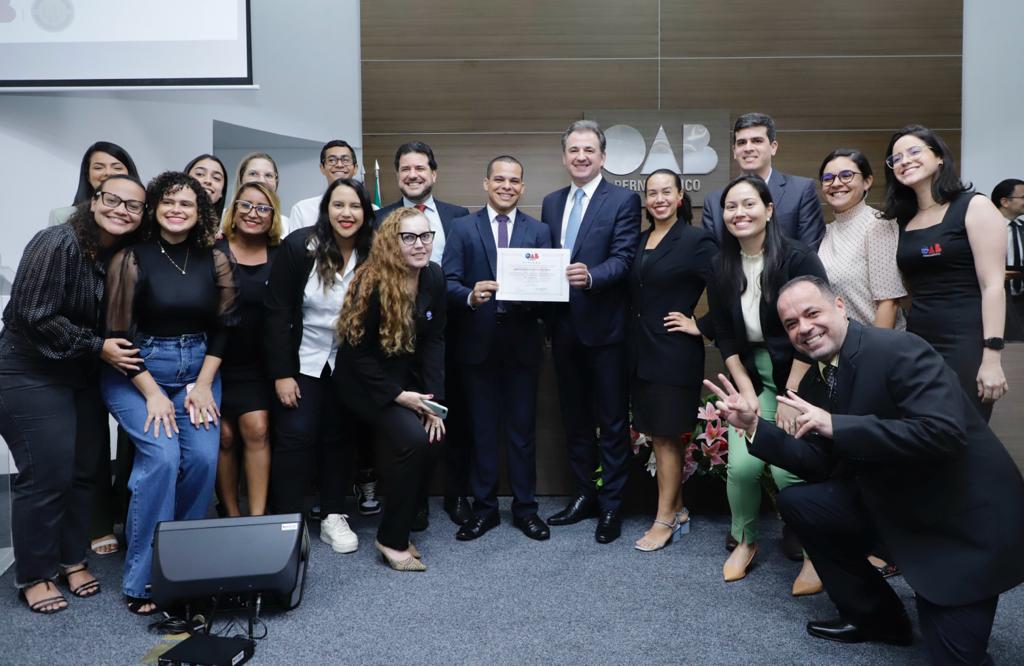 Juramento novos advogados, advogadas e estagi&aacute;rios - 11.07.23