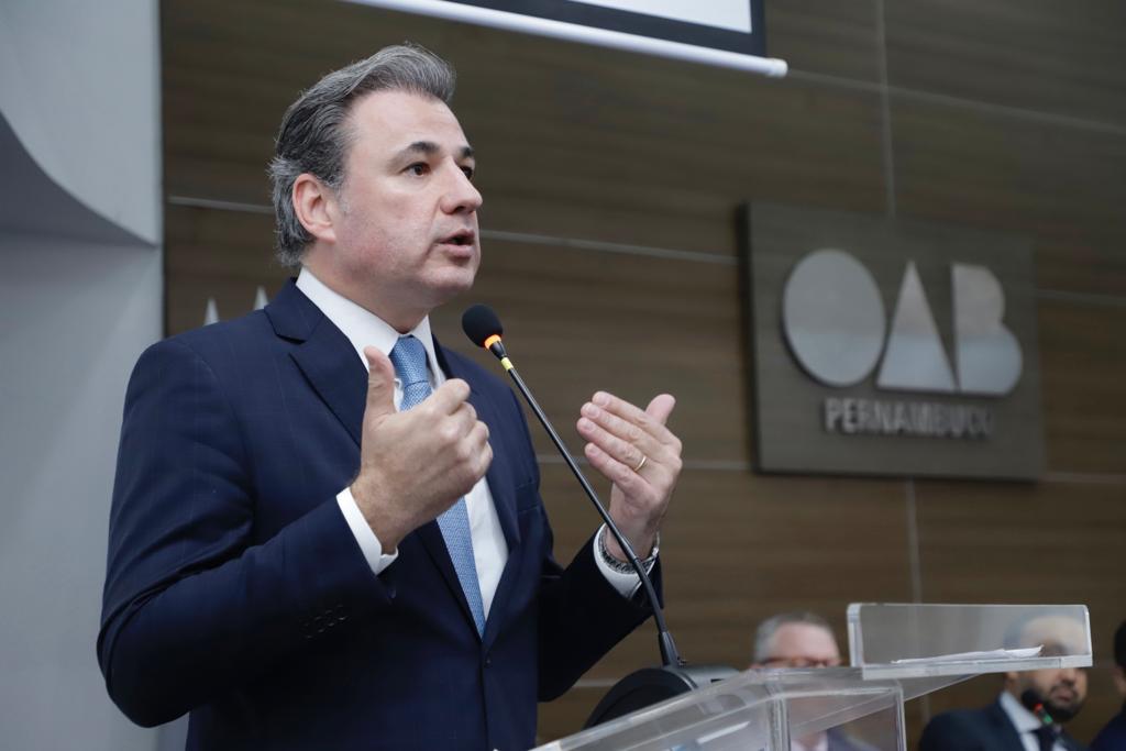 Juramento novos advogados, advogadas e estagi&aacute;rios - 11.07.23