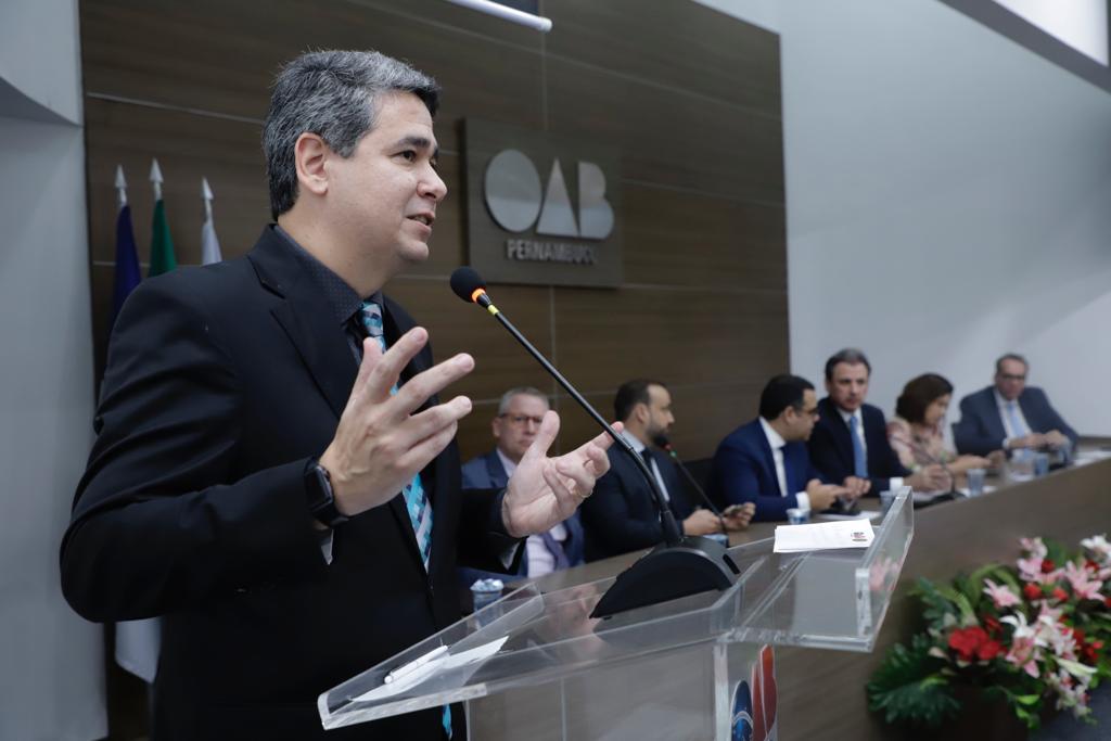 Juramento novos advogados, advogadas e estagi&aacute;rios - 11.07.23
