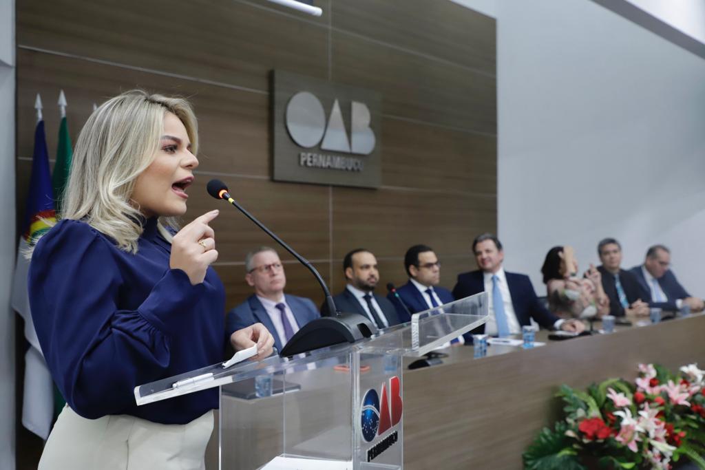 Juramento novos advogados, advogadas e estagi&aacute;rios - 11.07.23