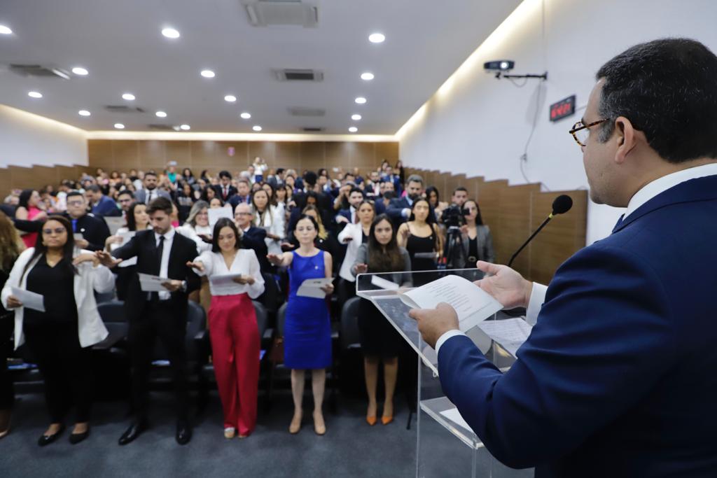 Juramento novos advogados, advogadas e estagi&aacute;rios - 11.07.23