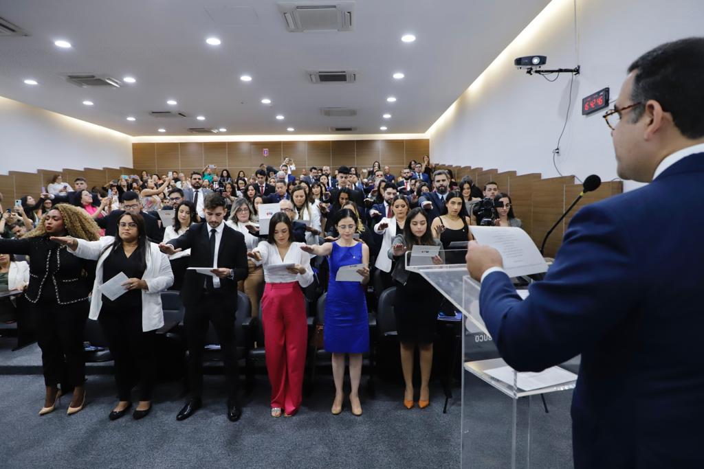 Juramento novos advogados, advogadas e estagi&aacute;rios - 11.07.23